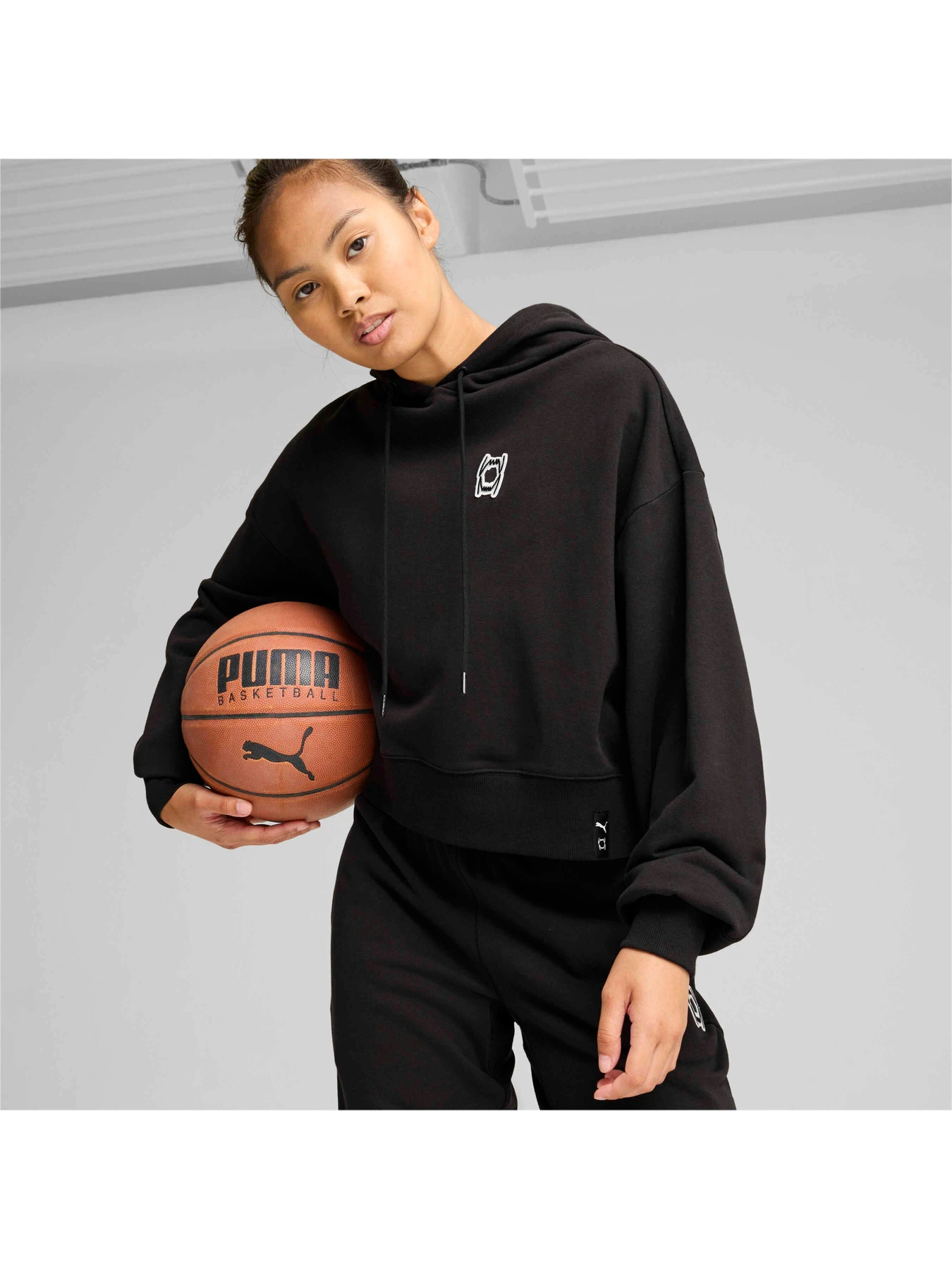 Худі та світшоти PUMA Pivot Hoodie Wmn модель 627596 Фото