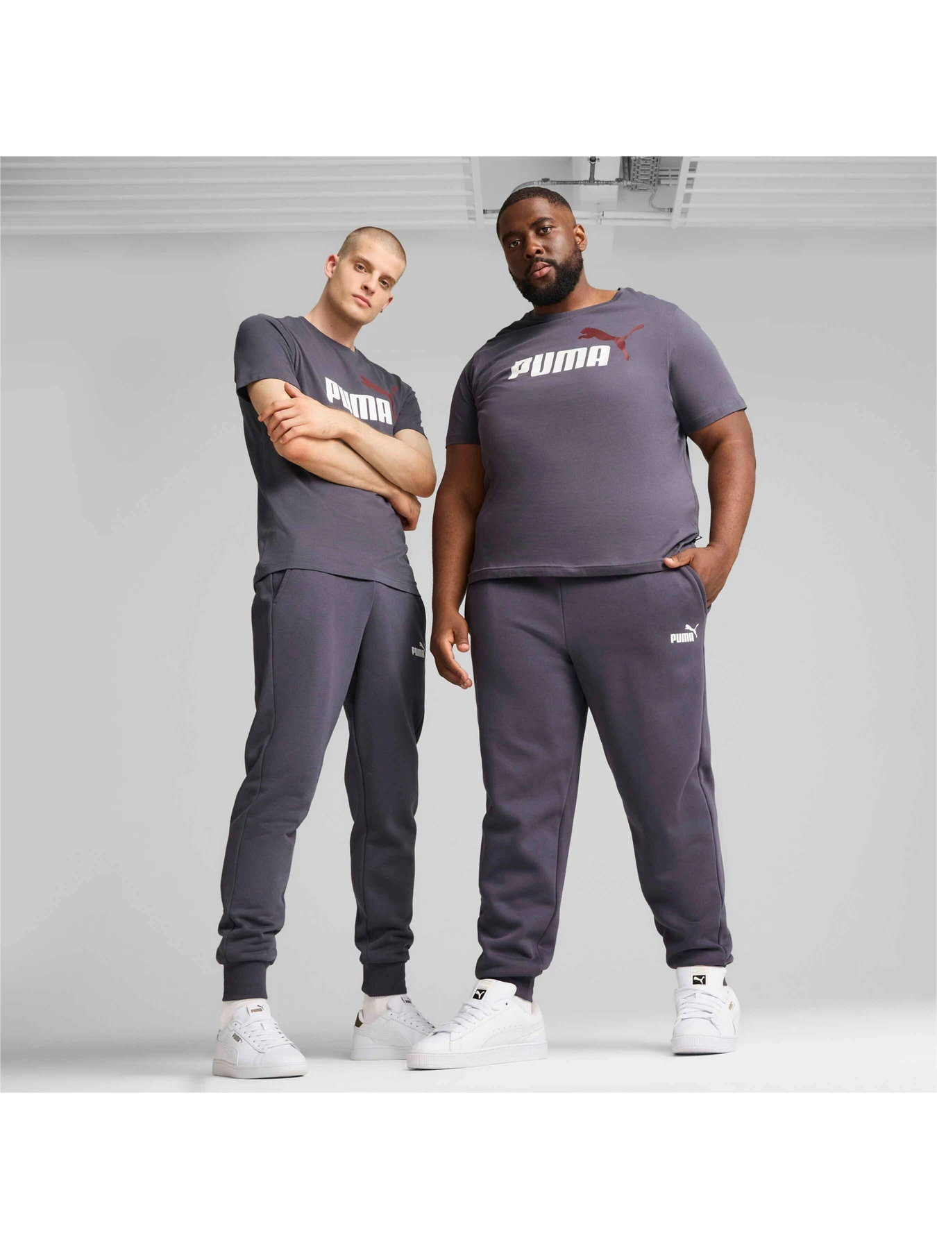 Штани PUMA Ess Logo Pants модель 586715 Штани PUMA Ess Logo Pants модель 586715 Фото