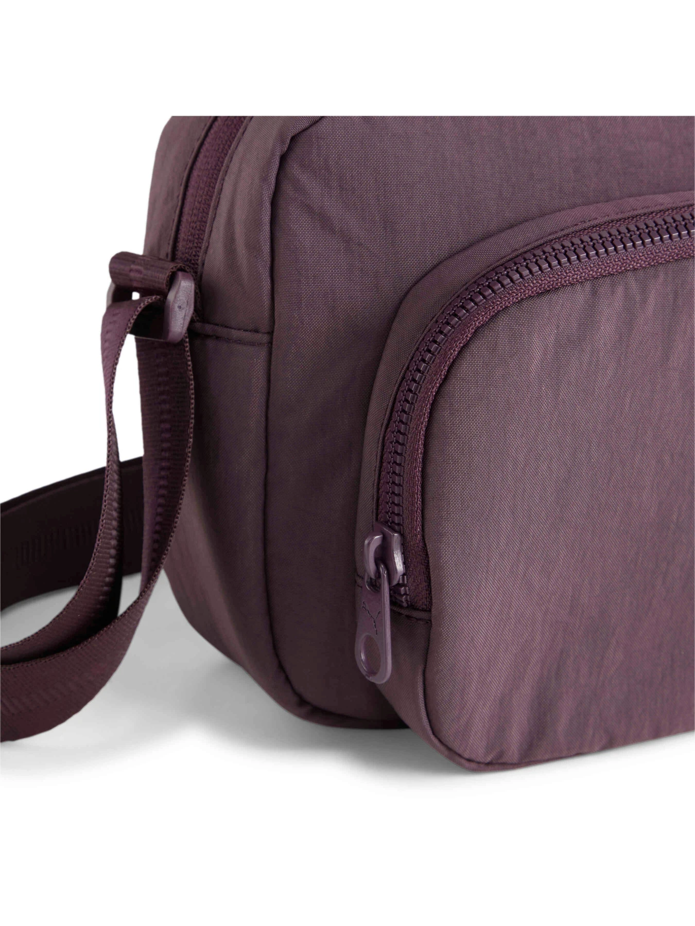 Сумки PUMA Core Her Compact X-body модель 090284 Сумки PUMA Core Her Compact X-body модель 090284 Фото