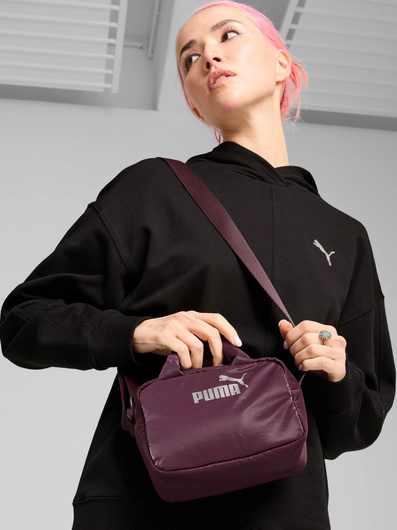 Сумки PUMA Core Up Mini Grip Bag модель 090651 Фото