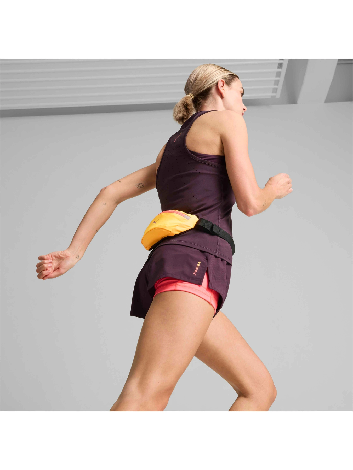 Сумки PUMA Pr Classic Waist Bag модель 090425 Сумки PUMA Pr Classic Waist Bag модель 090425 Фото
