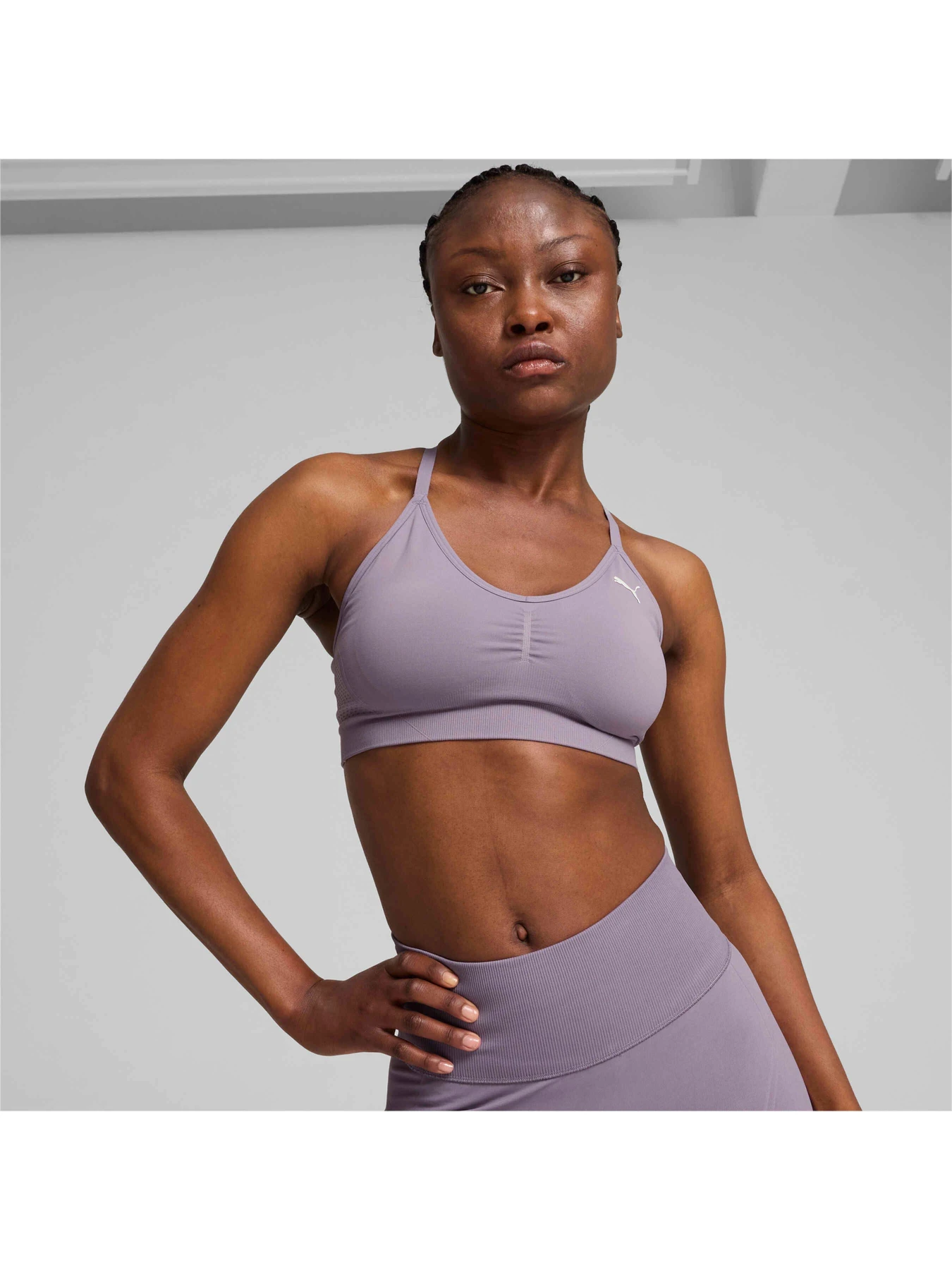 Футболки і поло PUMA Move Shapeluxe Seamless Bra модель 524362 Фото