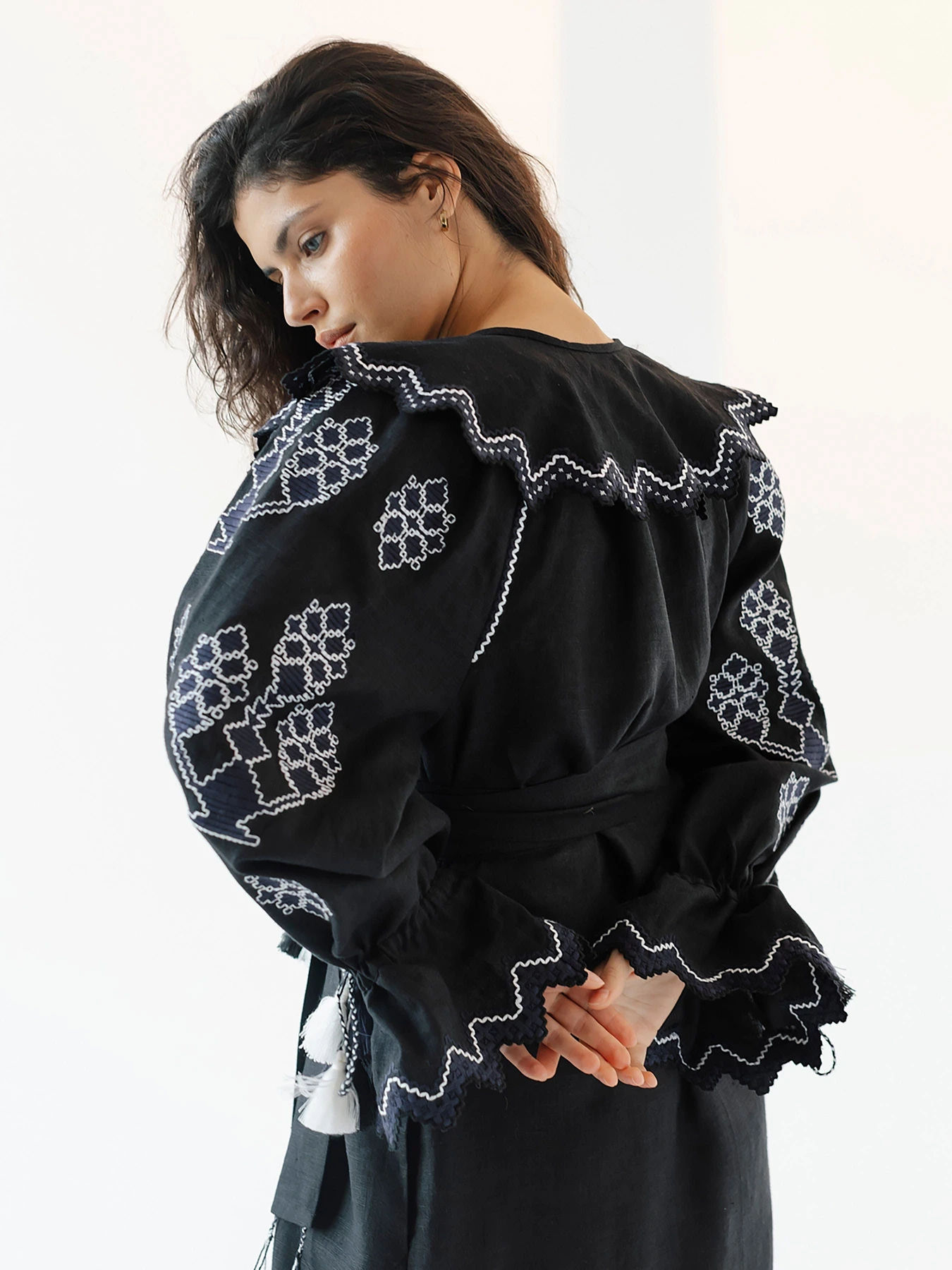 Вышиванки Embroidered Gem модель 52416 Фото