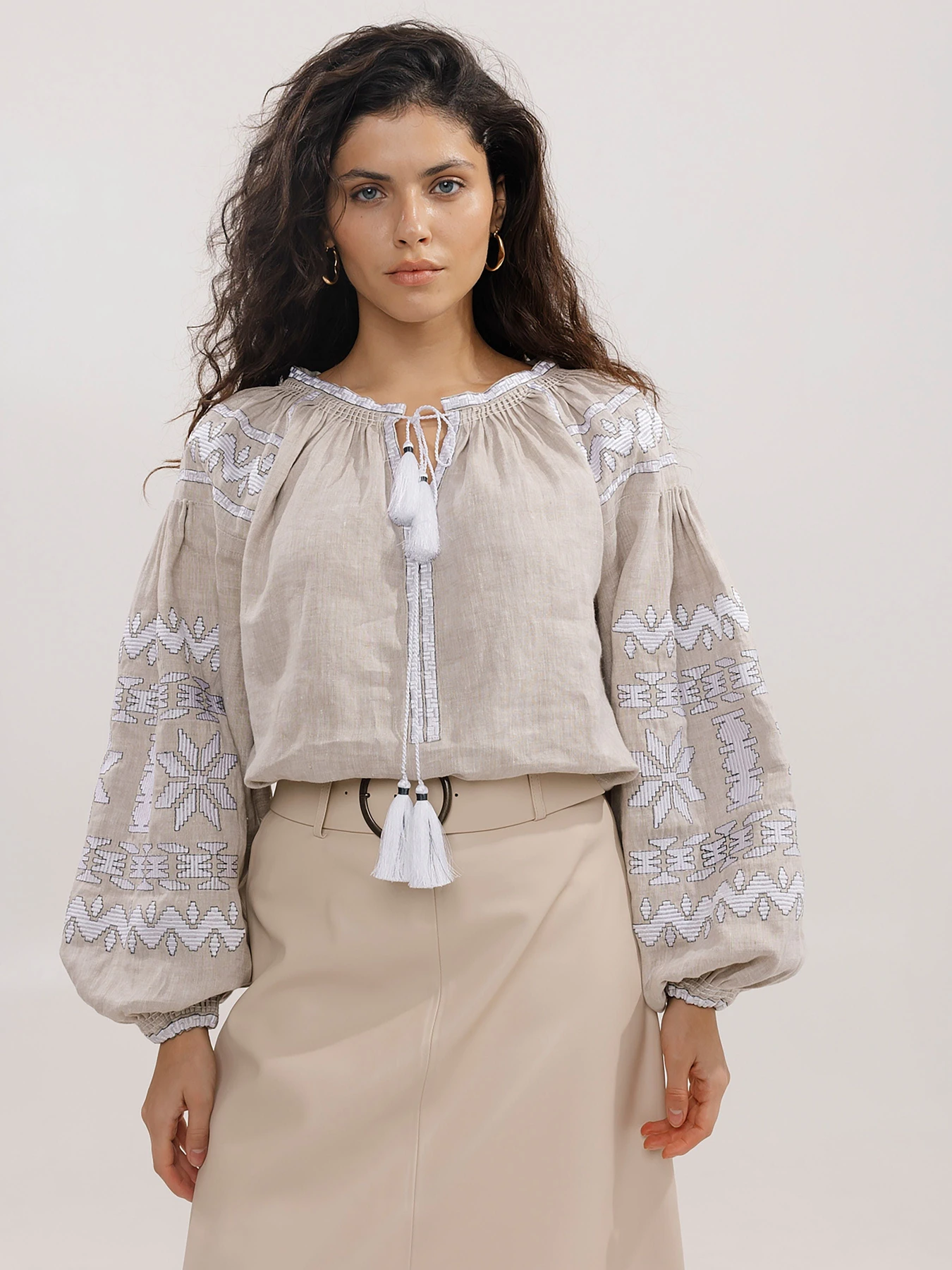 Вышиванки Embroidered Gem модель 52420 Фото