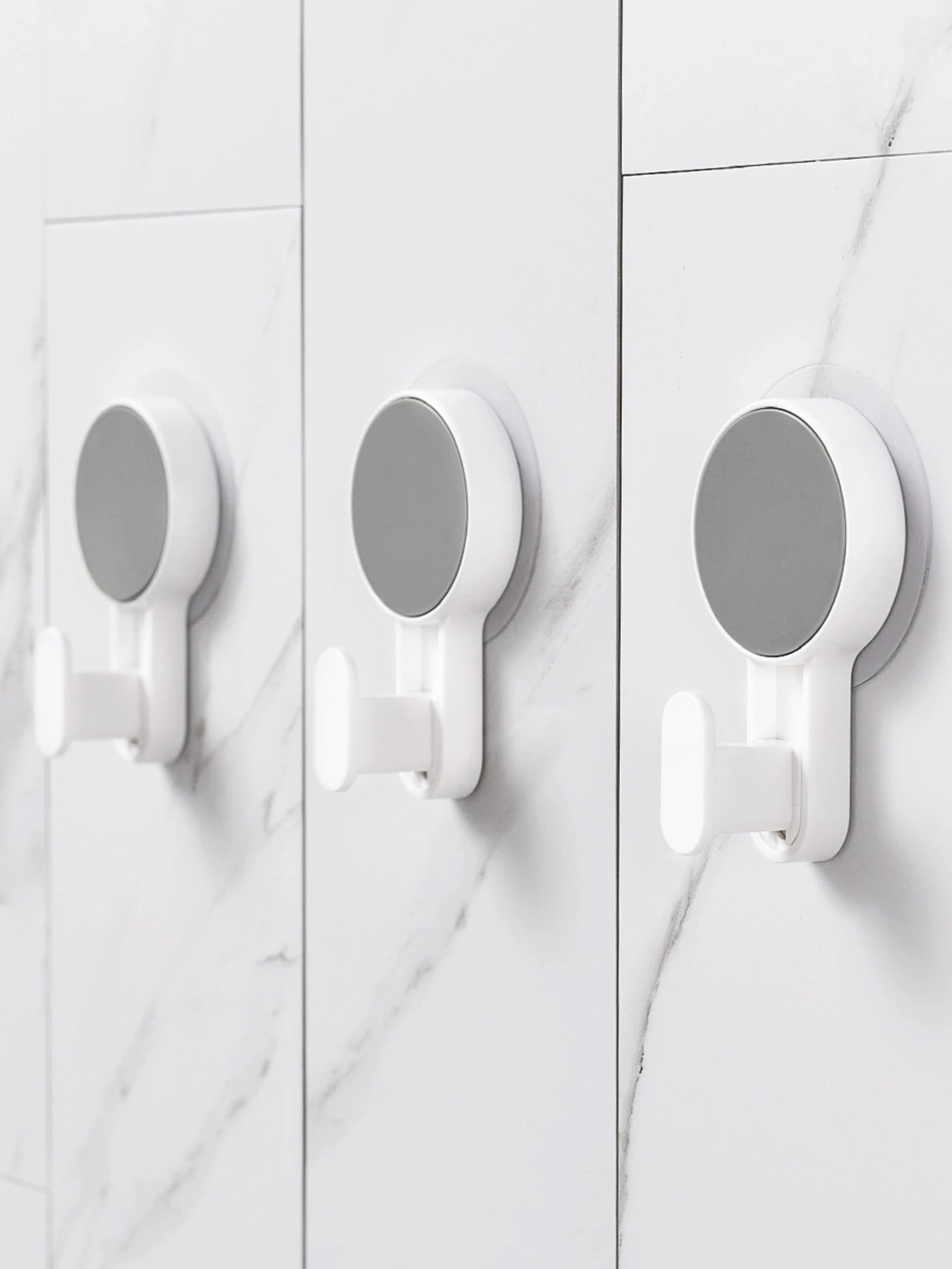 Крючок клеящийся пластиковый белый MBM HOME модель BP-6 WHITE Крючок клеящийся пластиковый белый MBM HOME модель BP-6 WHITE Фото