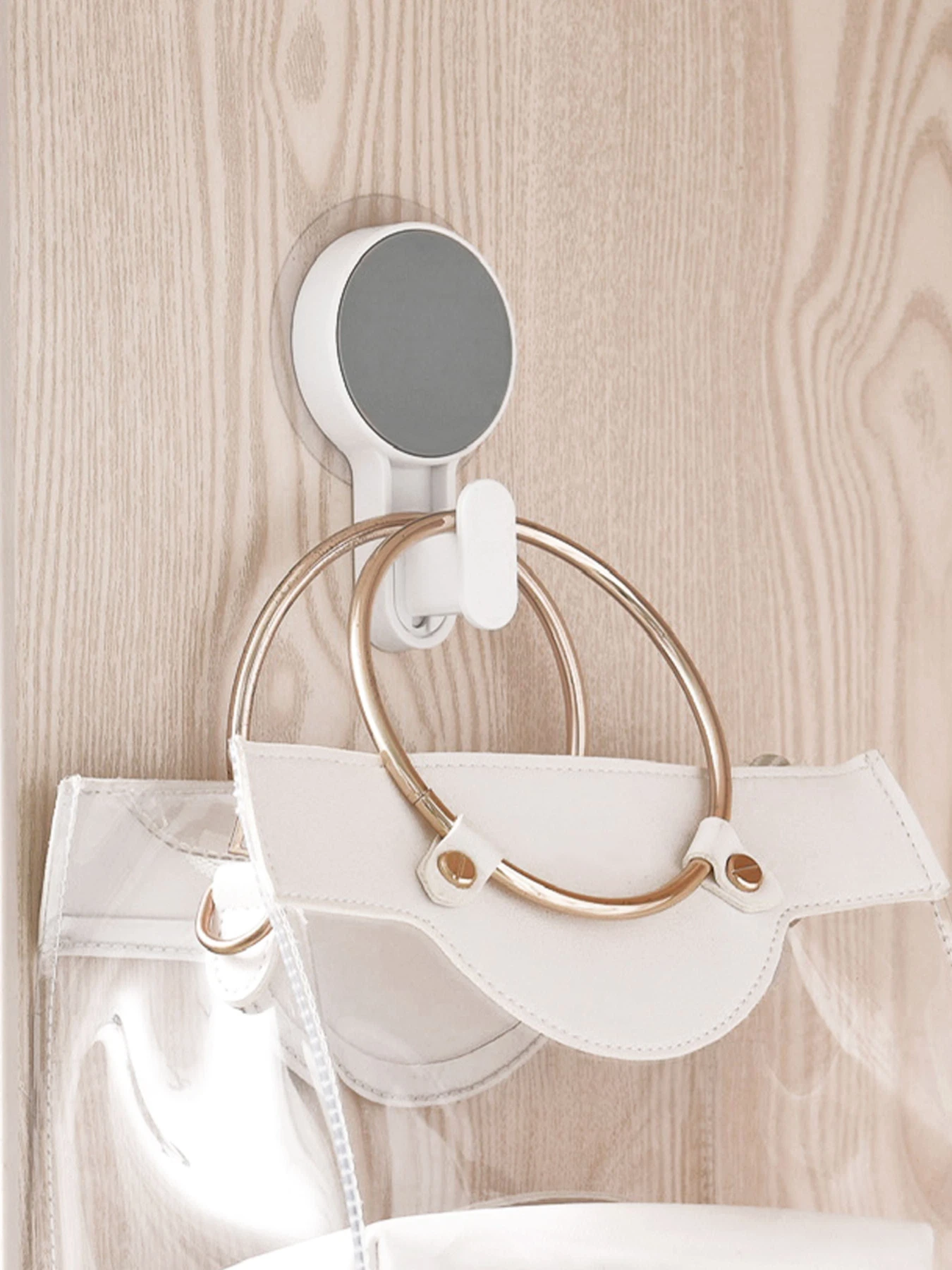 Крючок клеящийся пластиковый белый MBM HOME модель BP-6 WHITE Крючок клеящийся пластиковый белый MBM HOME модель BP-6 WHITE Фото