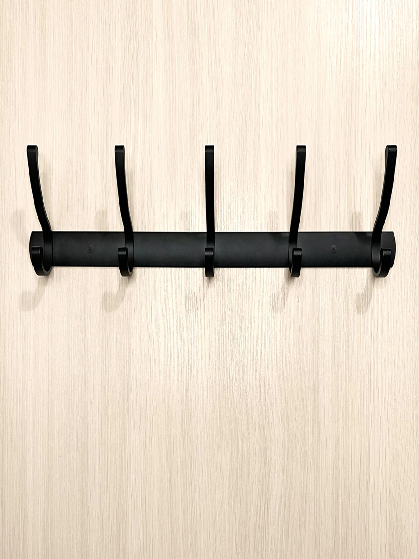 Вешалка на 5 крючков черная MBM HOME модель HA-03/5 BLACK Вешалка на 5 крючков черная MBM HOME модель HA-03/5 BLACK Фото