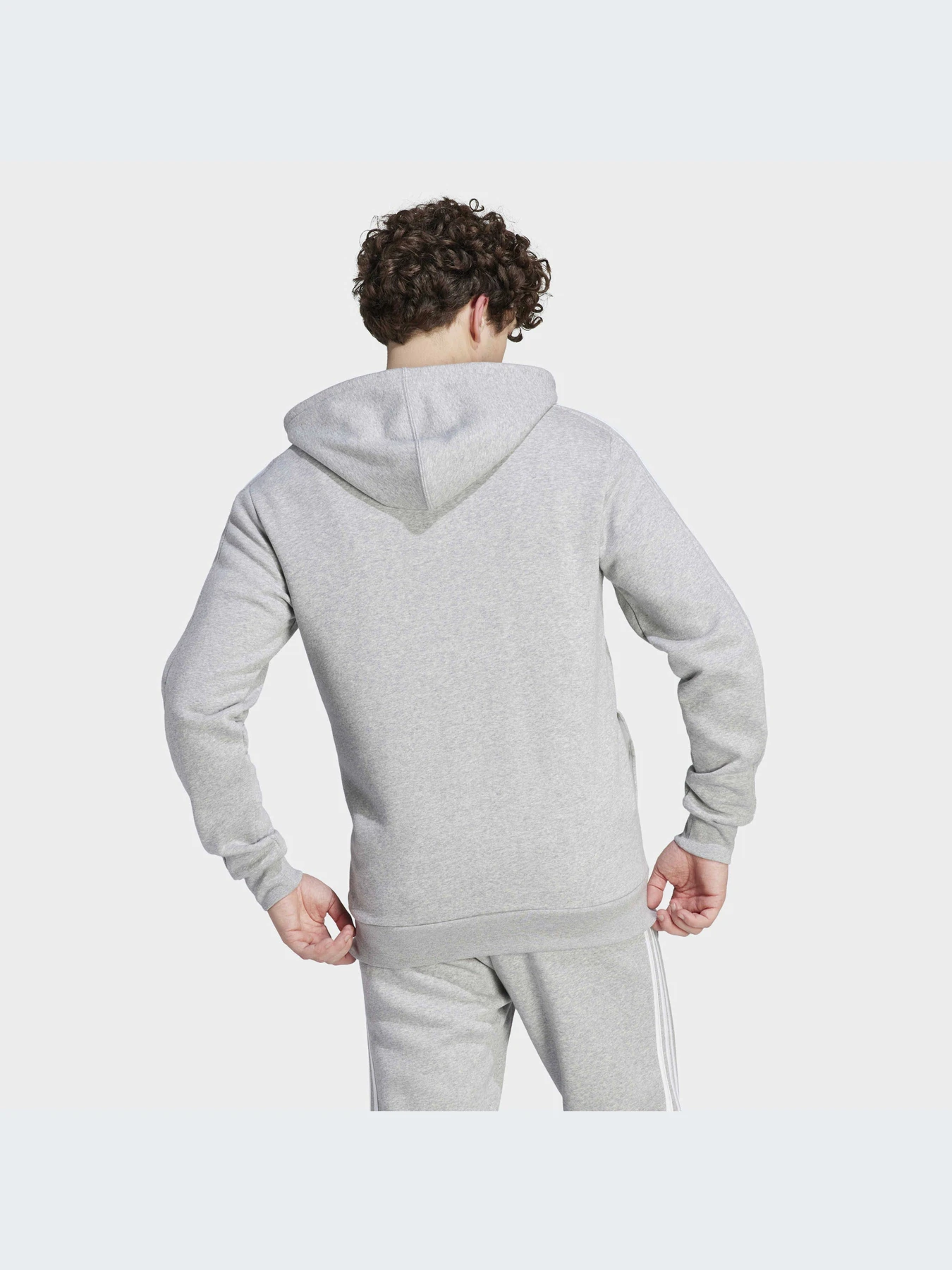 Худи и свитшоты Adidas модель IJ6479 Фото