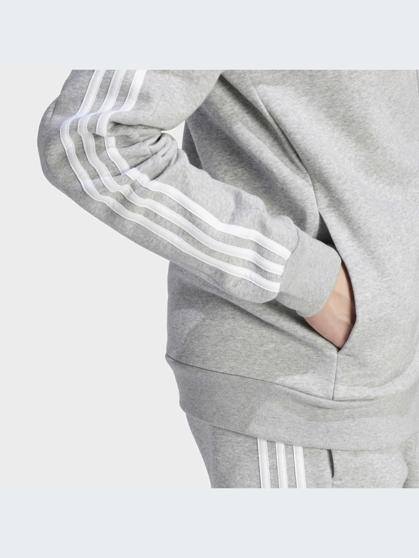 Худи и свитшоты Adidas модель IJ6479 Фото