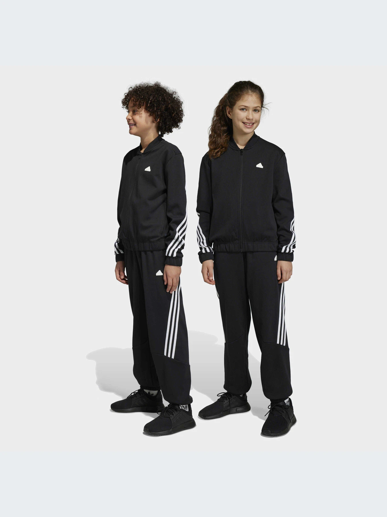 Костюмы Adidas модель HR6290 Фото