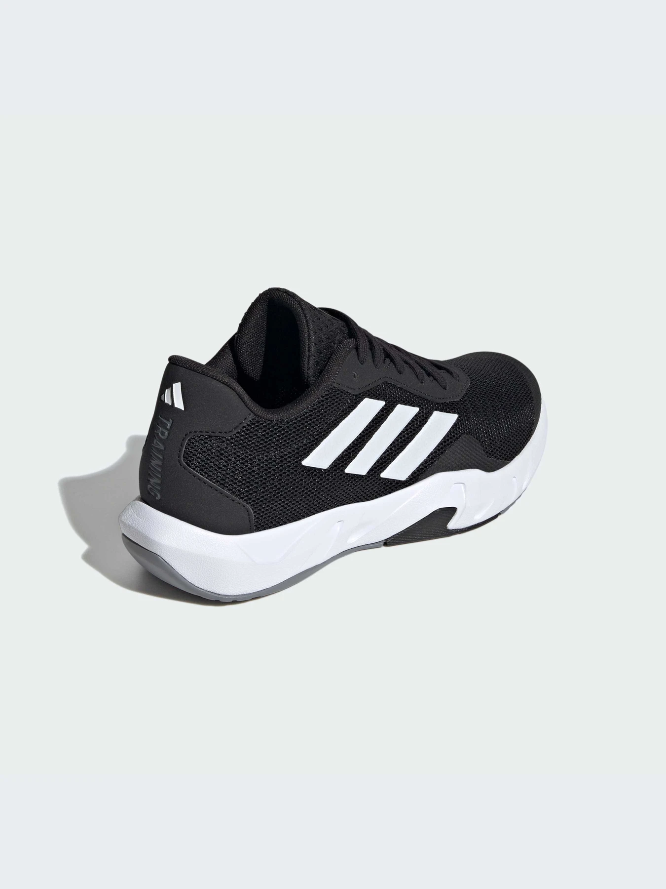 Кроссовки Adidas модель IF0957 Фото