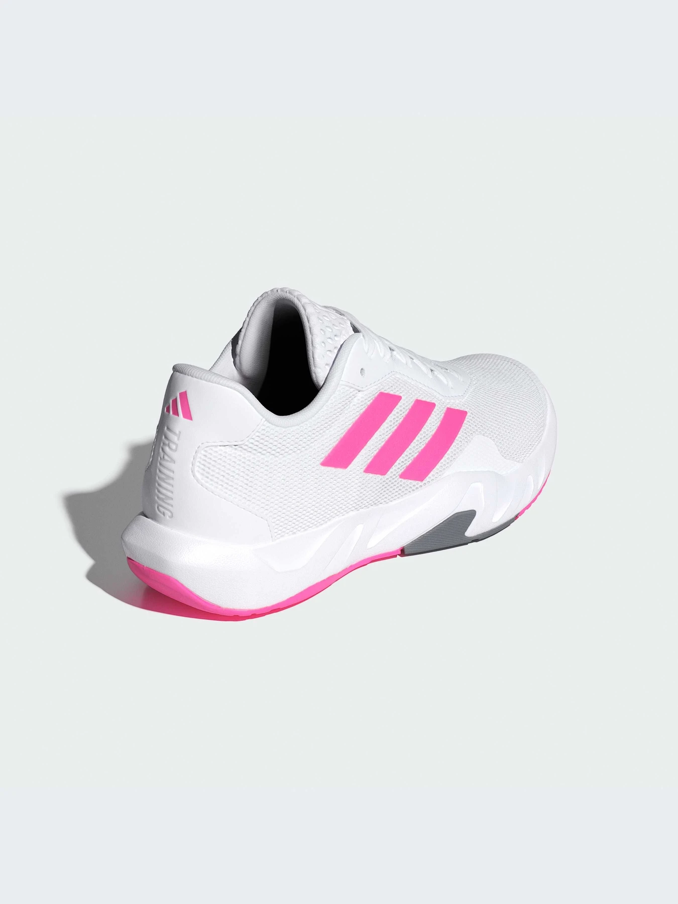 Кроссовки Adidas модель ID8640 Кроссовки Adidas модель ID8640 Фото