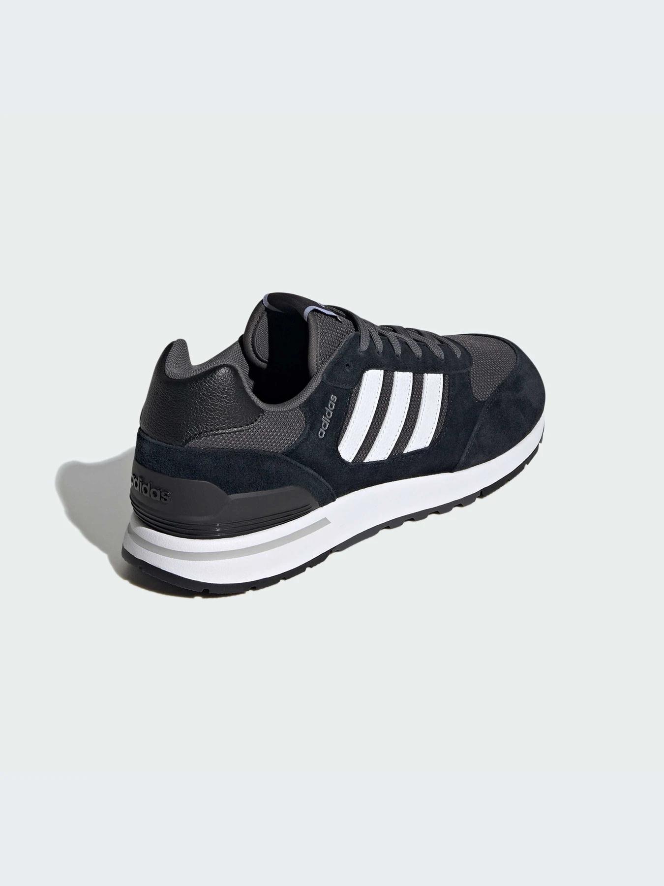 Кроссовки Adidas модель ID1260 Кроссовки Adidas модель ID1260 Фото