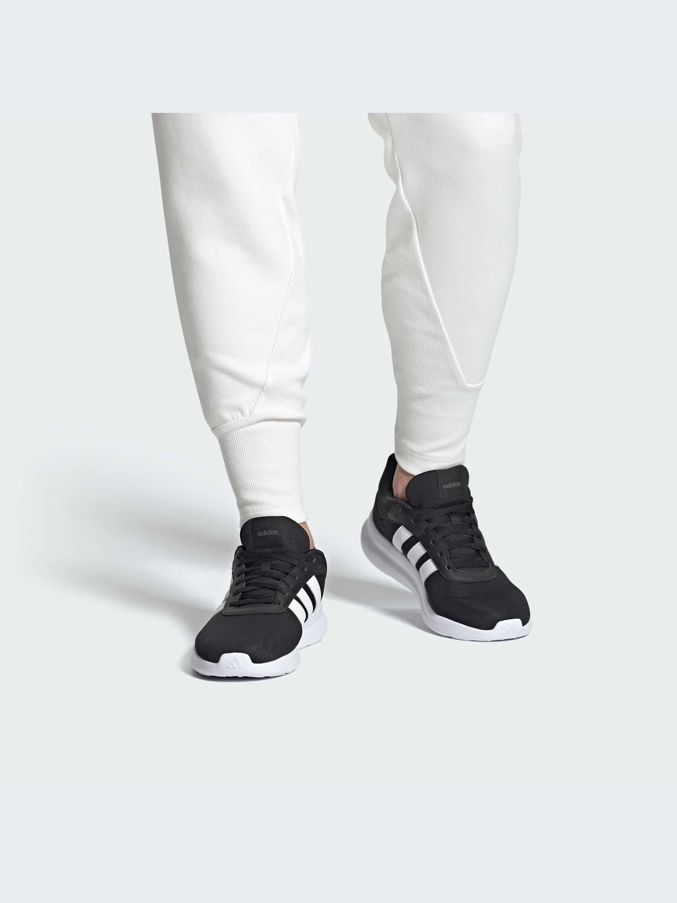 Кросівки Adidas Lite Racer модель IE6133 Фото