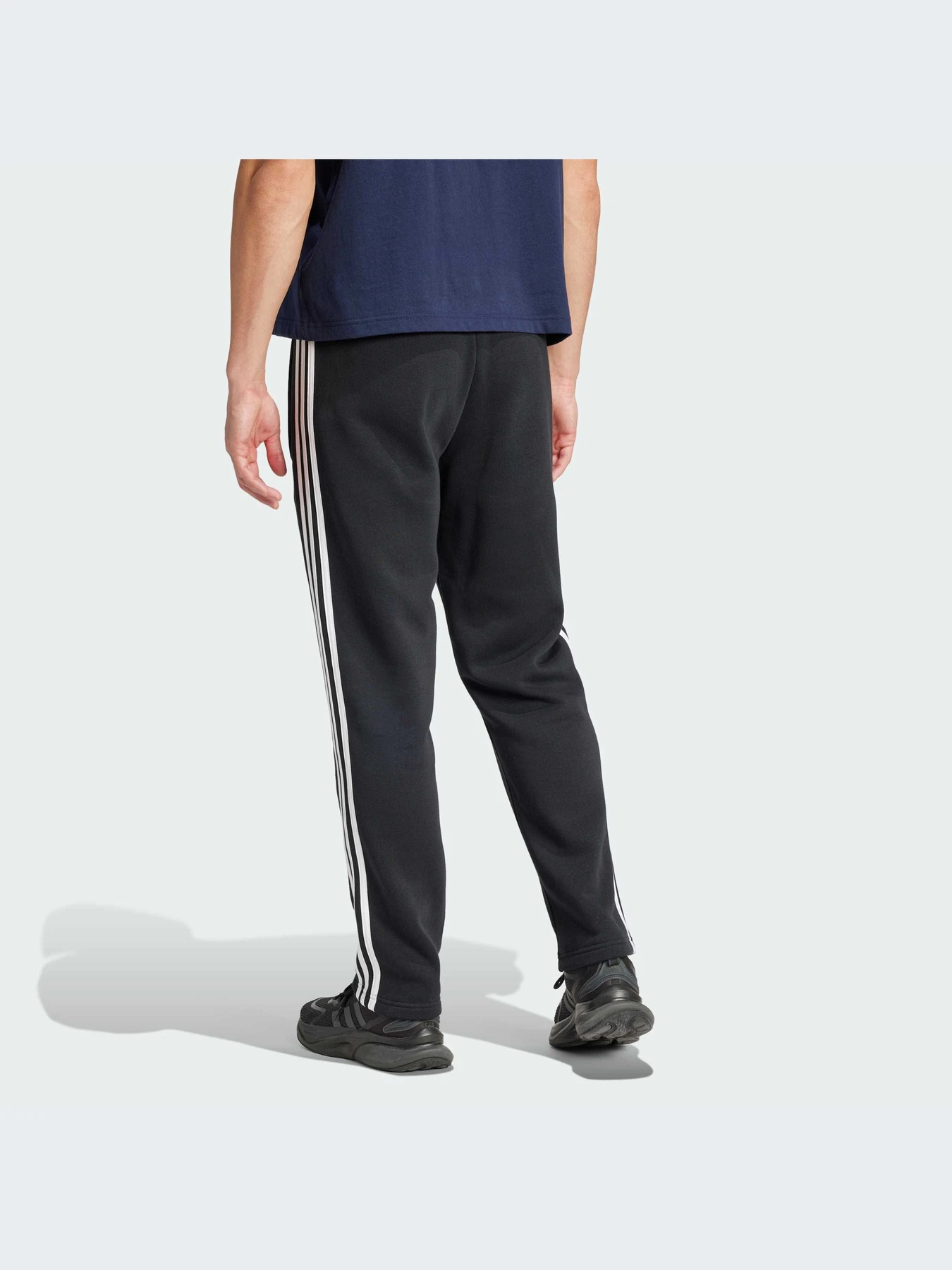 Штани Adidas модель IB4039 Штани Adidas модель IB4039 Фото
