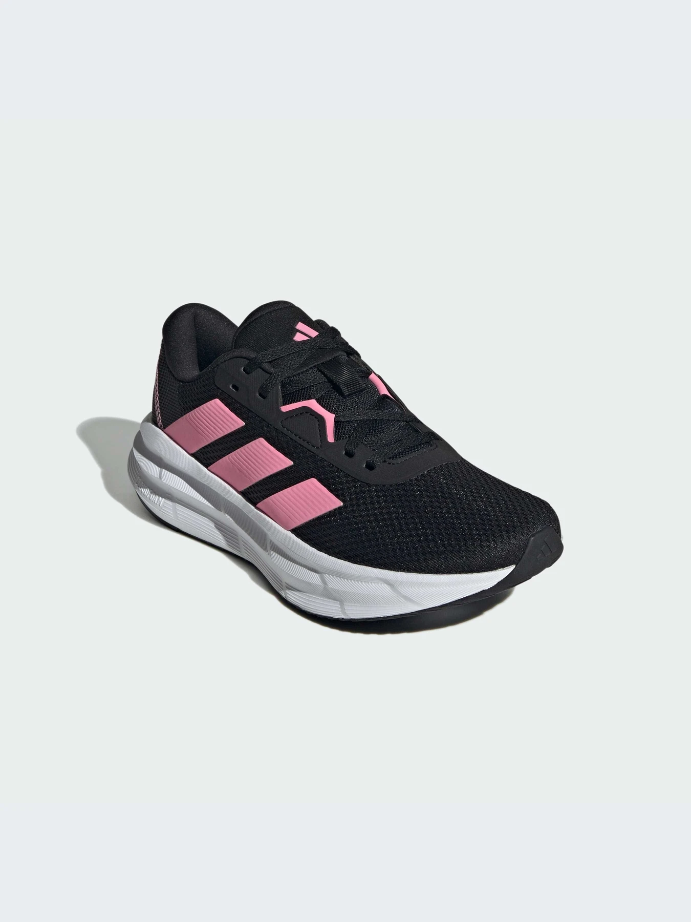 Кроссовки Adidas Galaxy модель ID8763 Кроссовки Adidas Galaxy модель ID8763 Фото