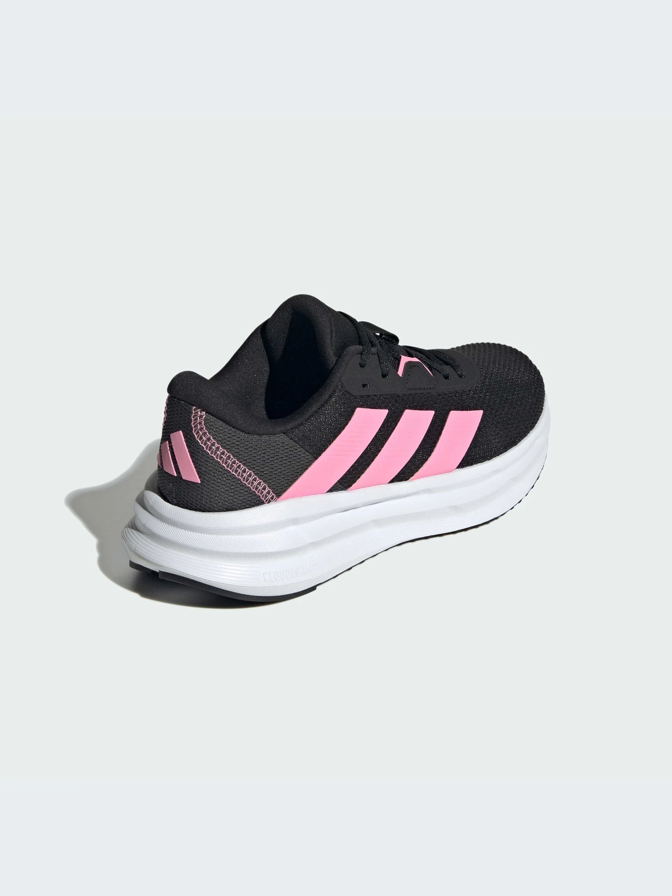 Кроссовки Adidas Galaxy модель ID8763 Кроссовки Adidas Galaxy модель ID8763 Фото