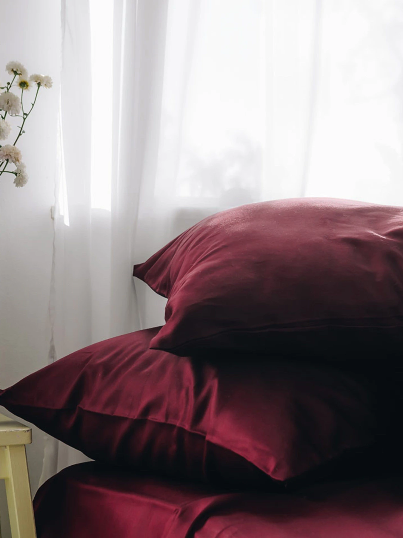 Комплект постільної білизни Ruby Delight з натурального сатину OWLED модель SB1-1001-RD Комплект постільної білизни Ruby Delight з натурального сатину OWLED модель SB1-1001-RD Фото