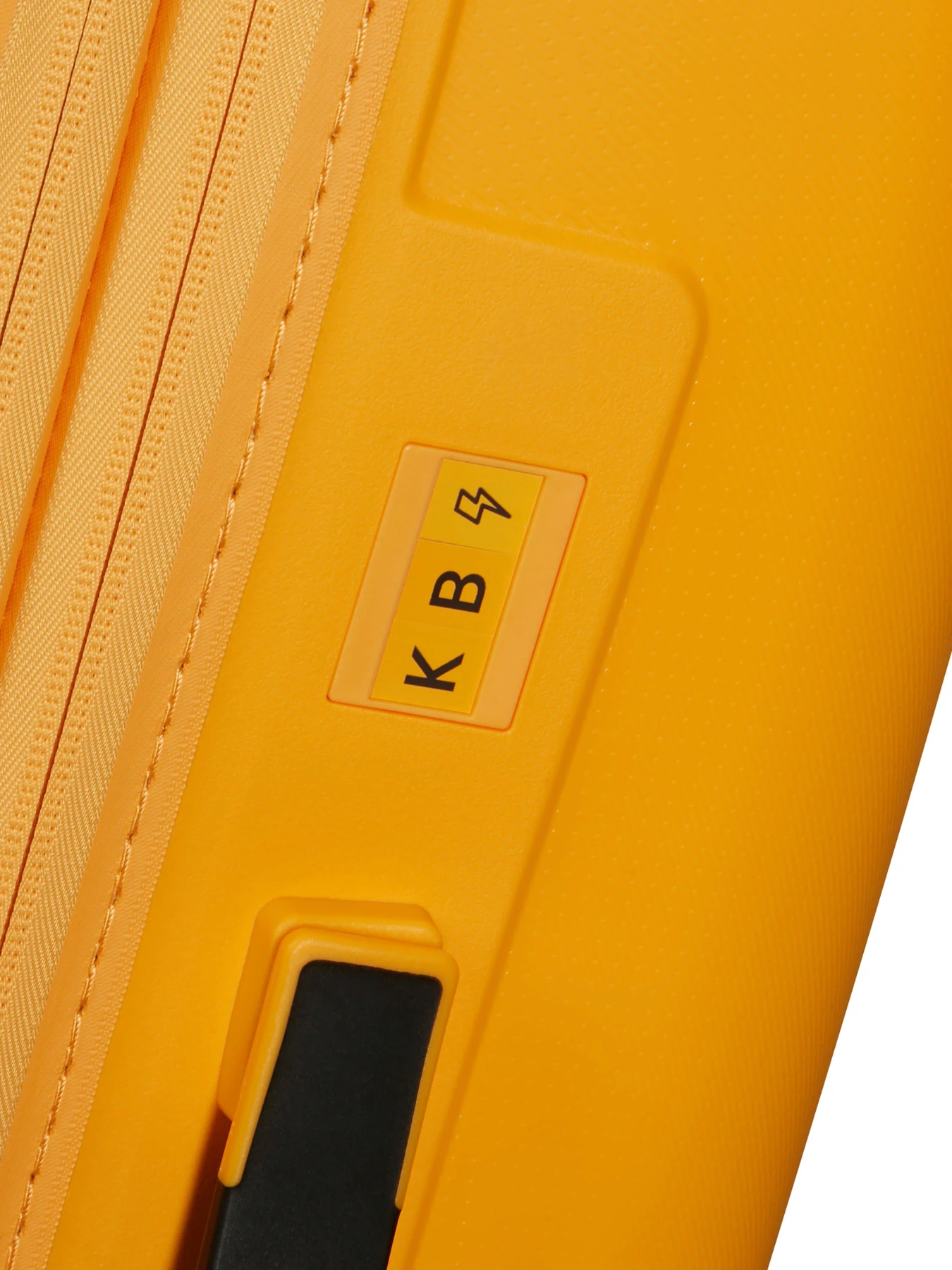 Дорожні сумки та валізи American Tourister модель MG556002 Фото
