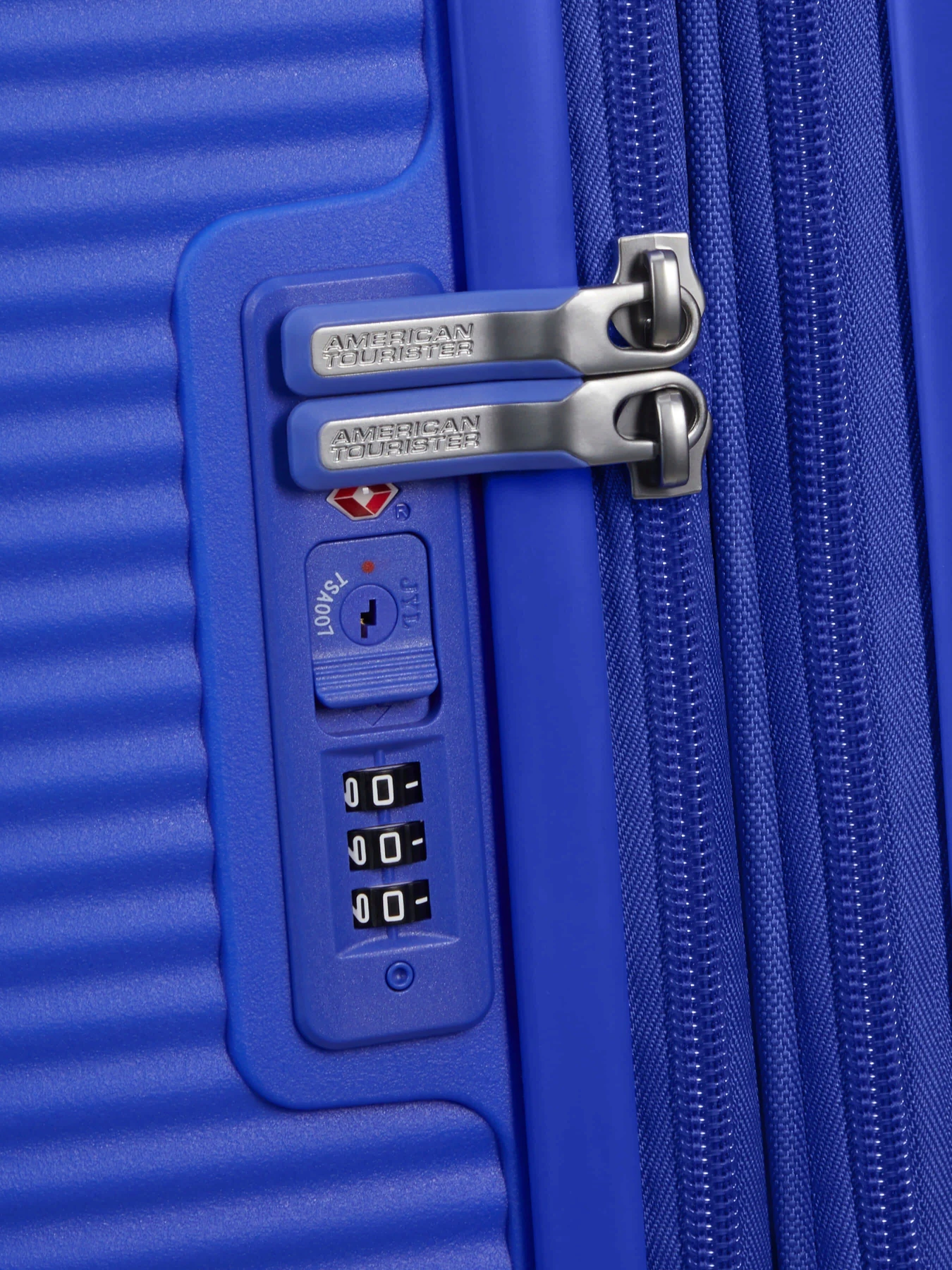 Дорожні сумки та валізи American Tourister модель 32G12003 Фото