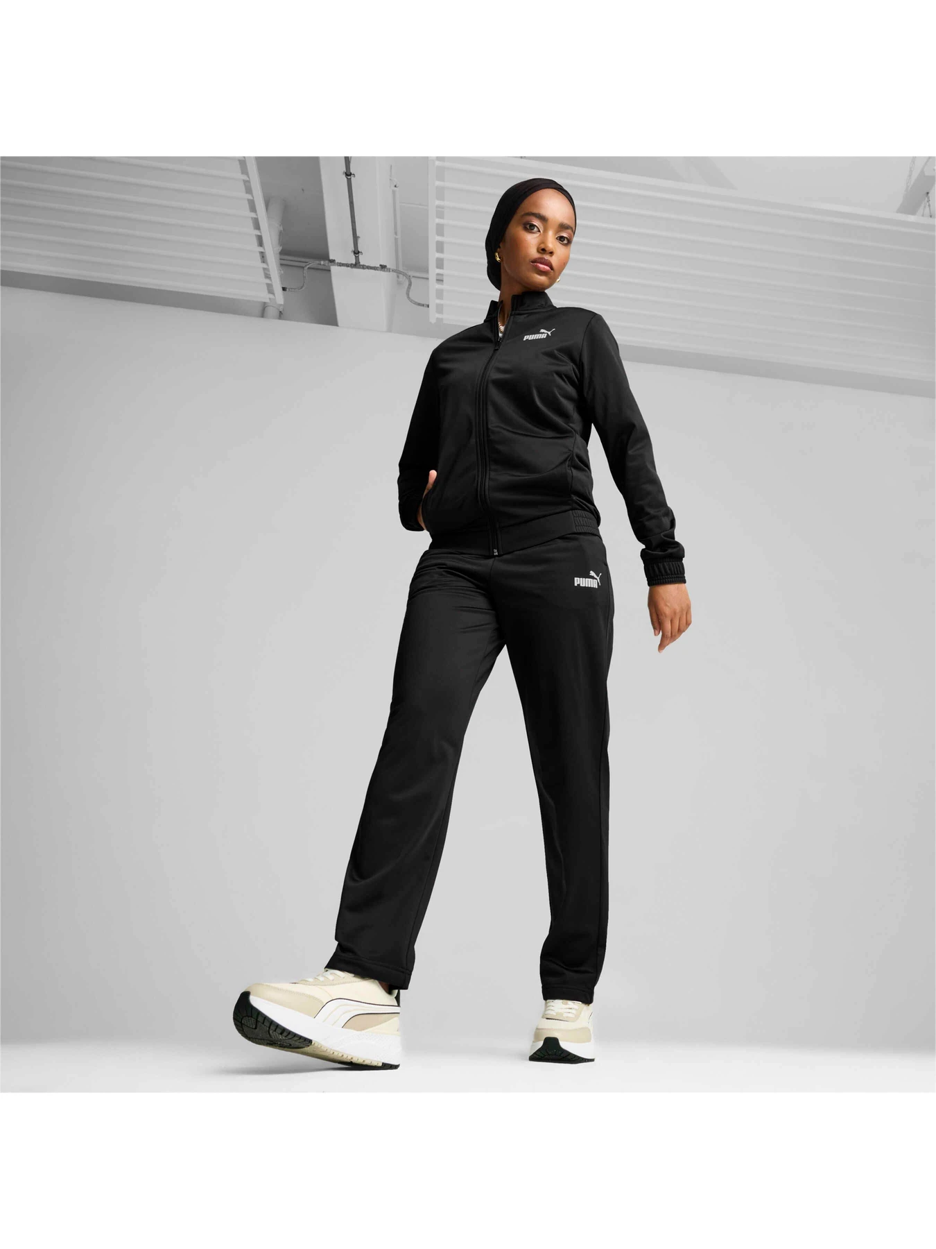 Костюмы PUMA Poly Suit модель 683119 Фото