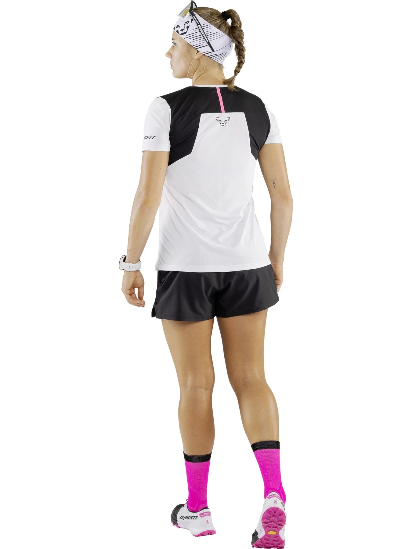 Футболки и поло DYNAFIT Sky Shirt модель 100071851 Футболки и поло DYNAFIT Sky Shirt модель 100071851 Фото