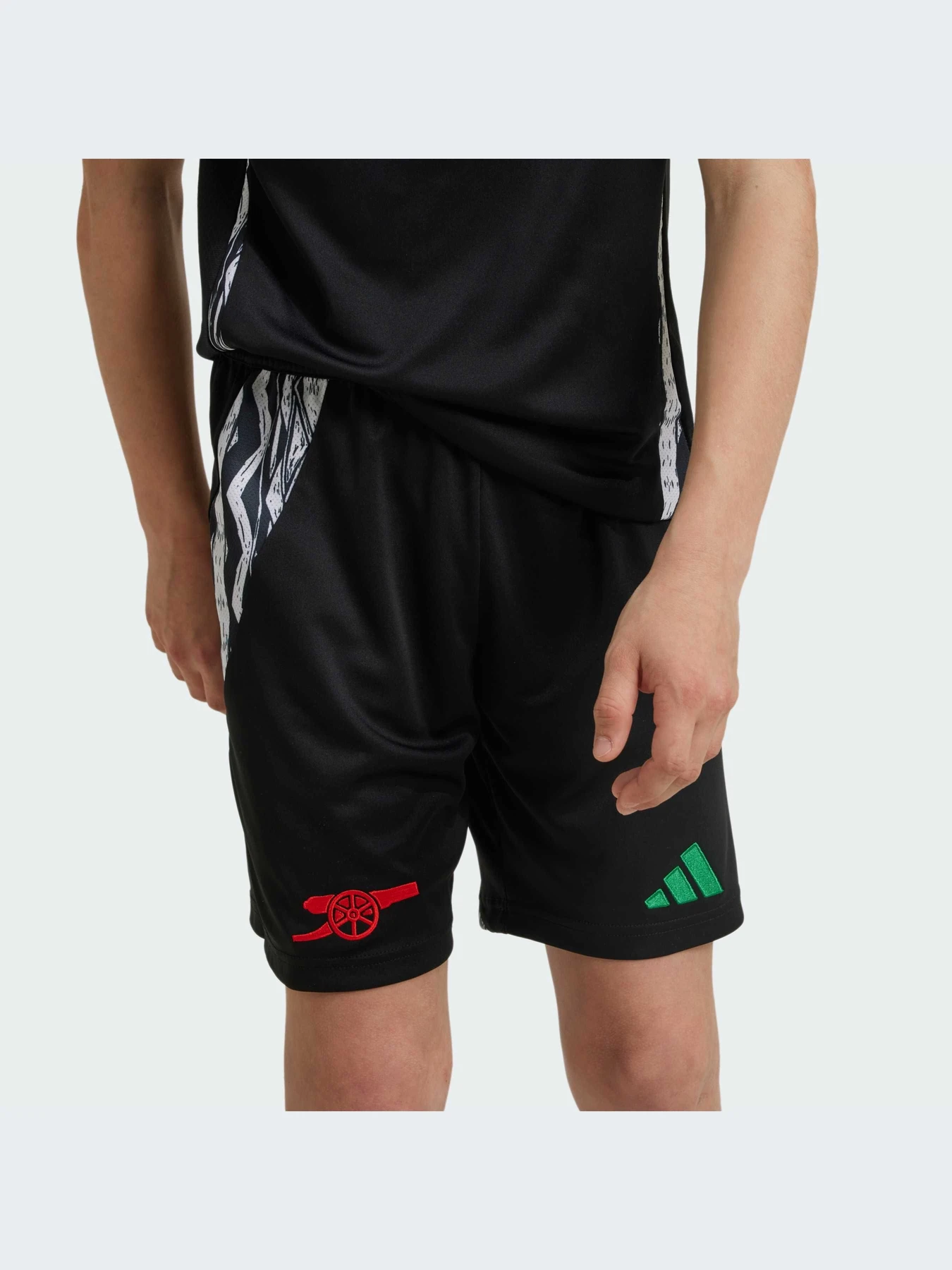 Шорты Adidas модель IS8123 Фото