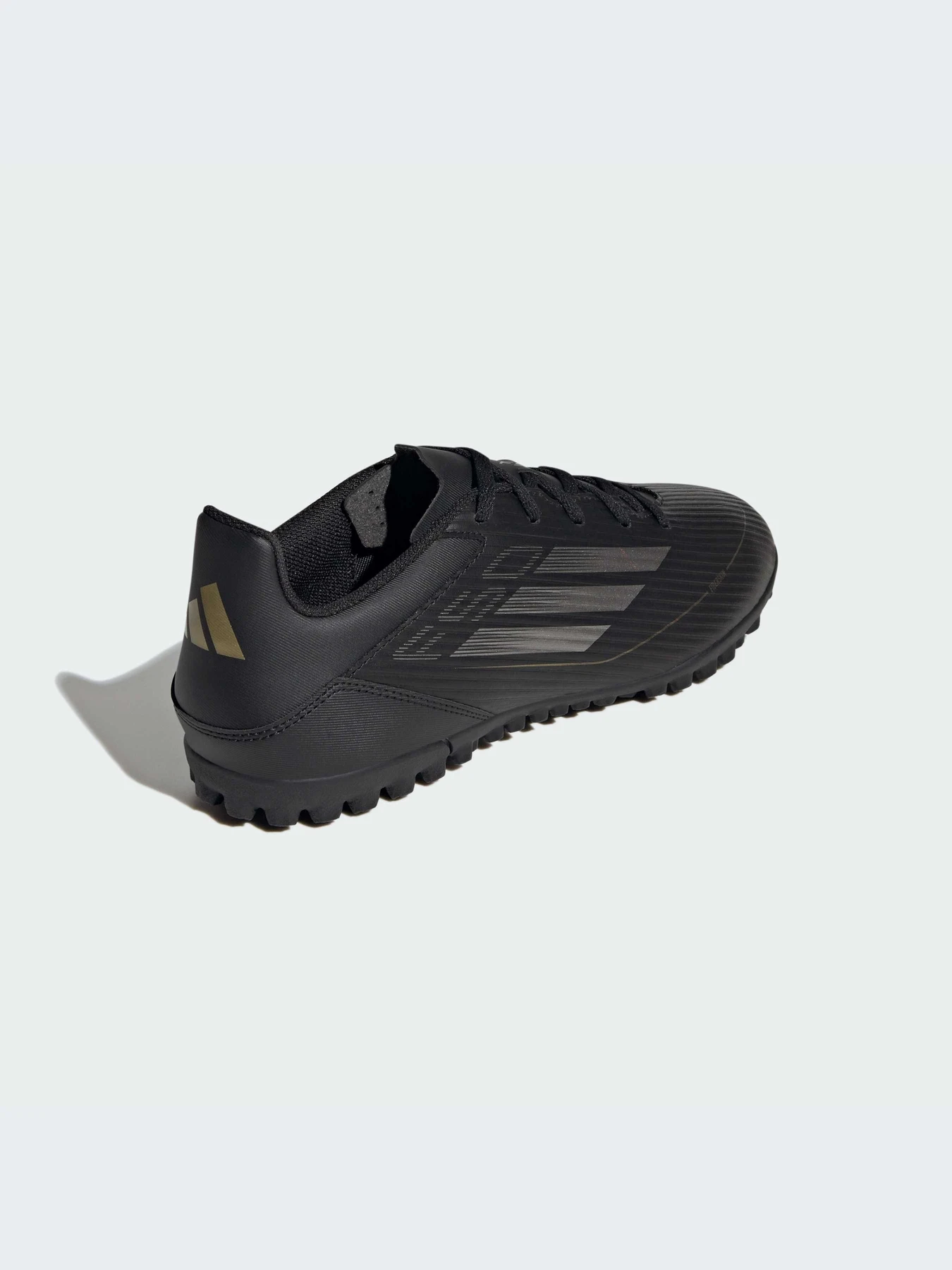 Кроссовки Adidas модель IF1349 Кроссовки Adidas модель IF1349 Фото