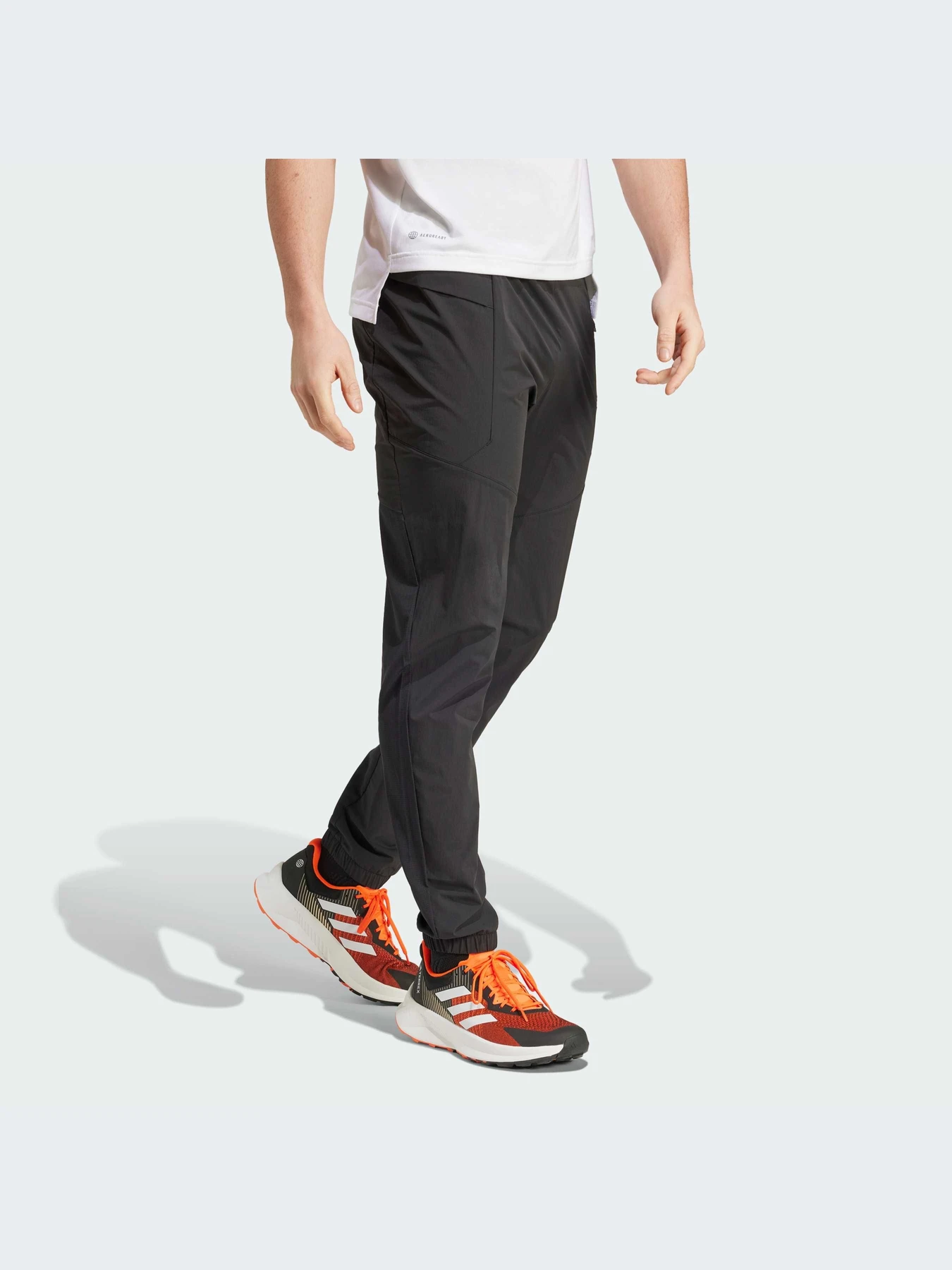 Брюки Adidas модель IQ1399 Брюки Adidas модель IQ1399 Фото