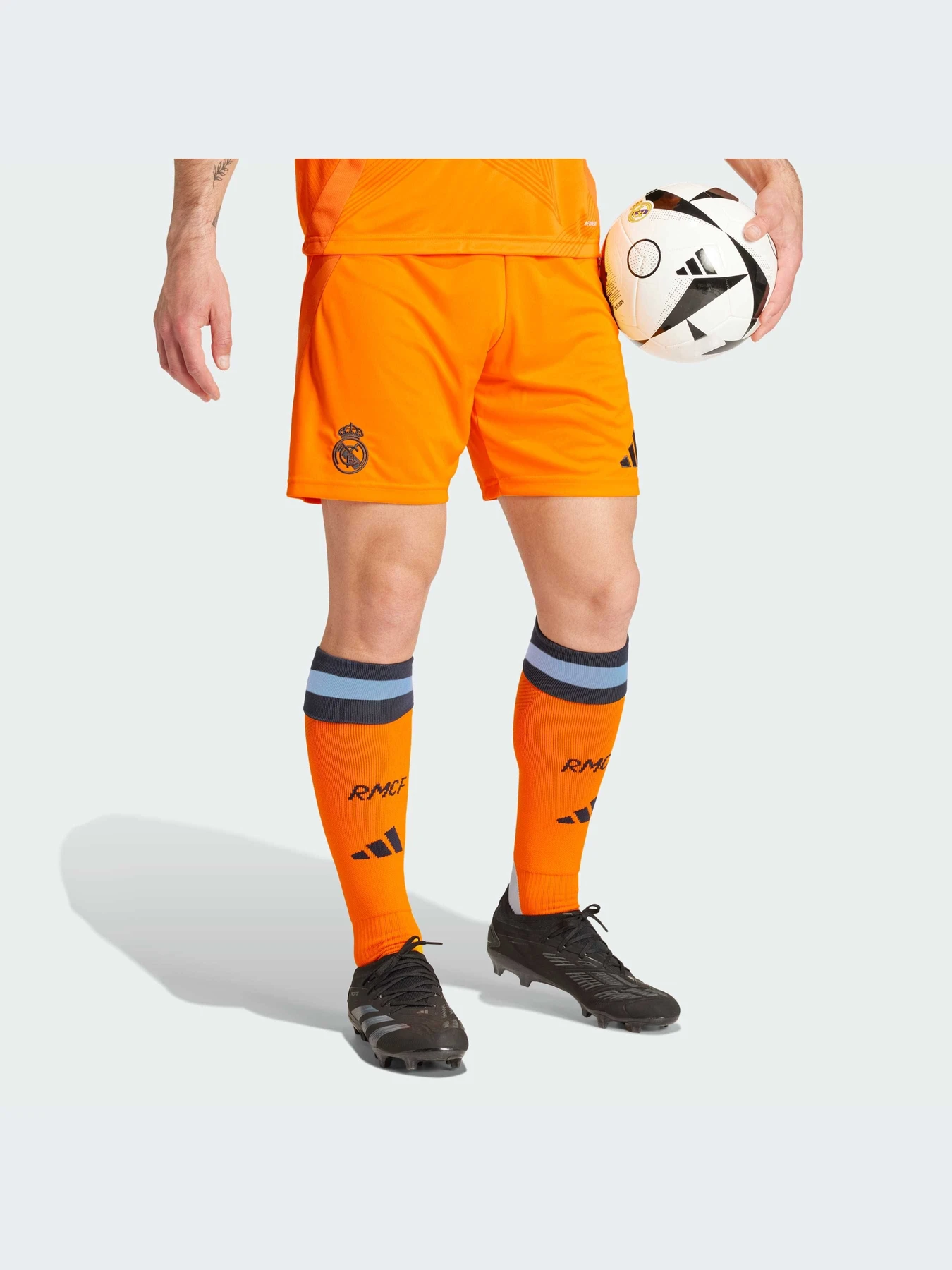 Шорты Adidas модель IU5019 Шорты Adidas модель IU5019 Фото