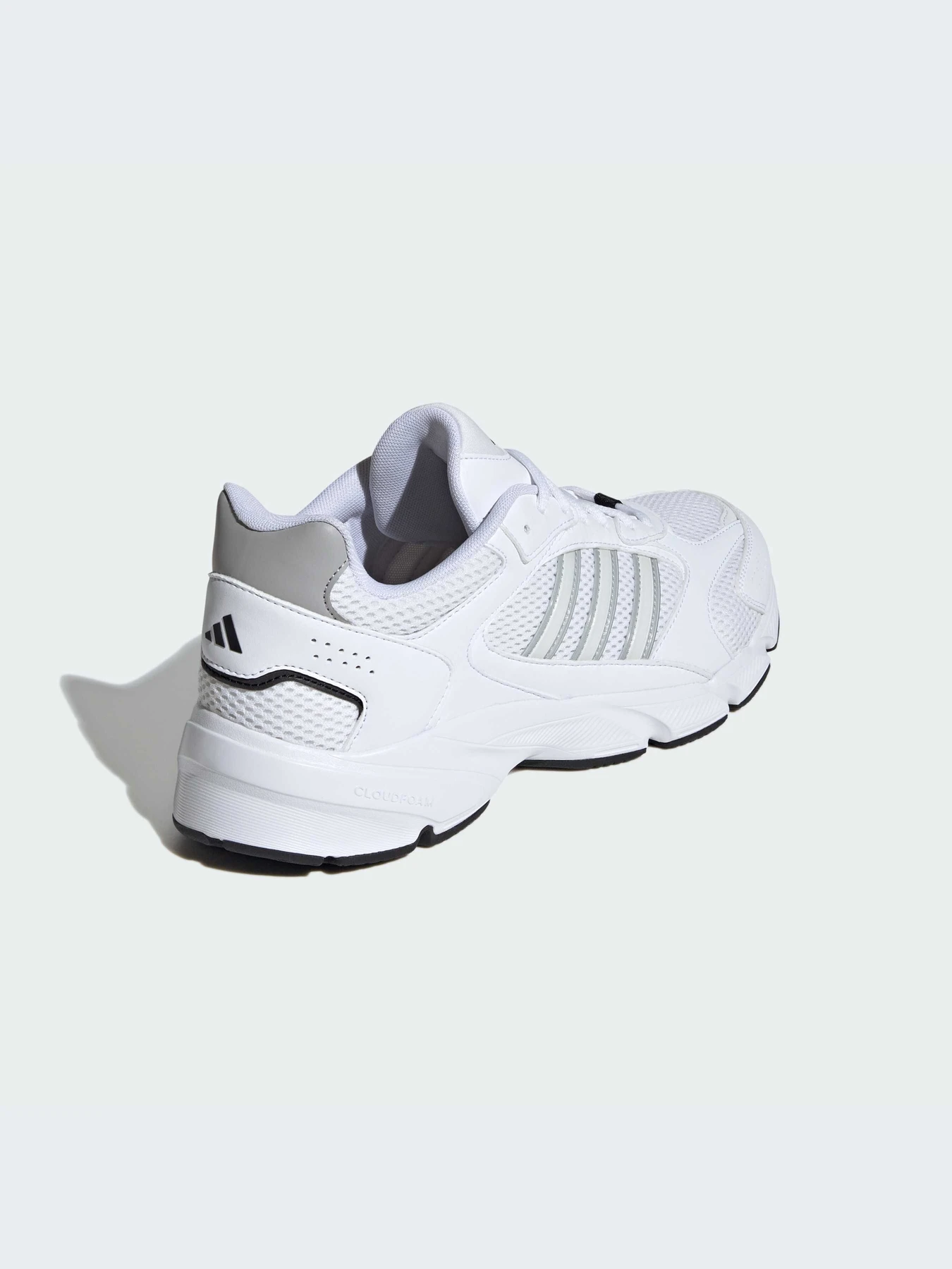 Кроссовки Adidas модель IH0305 Кроссовки Adidas модель IH0305 Фото
