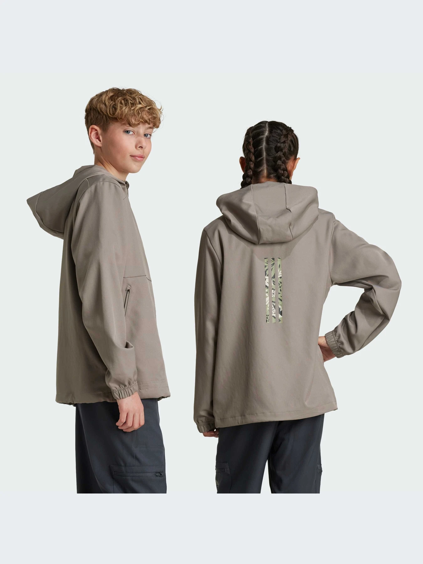 Куртки и дубленки Adidas x Disney модель IV9633 Куртки и дубленки Adidas x Disney модель IV9633 Фото