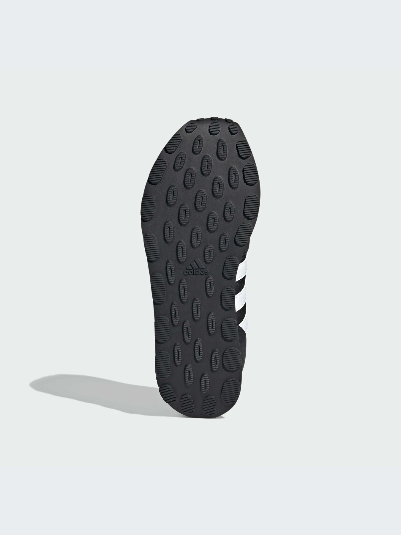 Кроссовки Adidas модель IE3826 Кроссовки Adidas модель IE3826 Фото