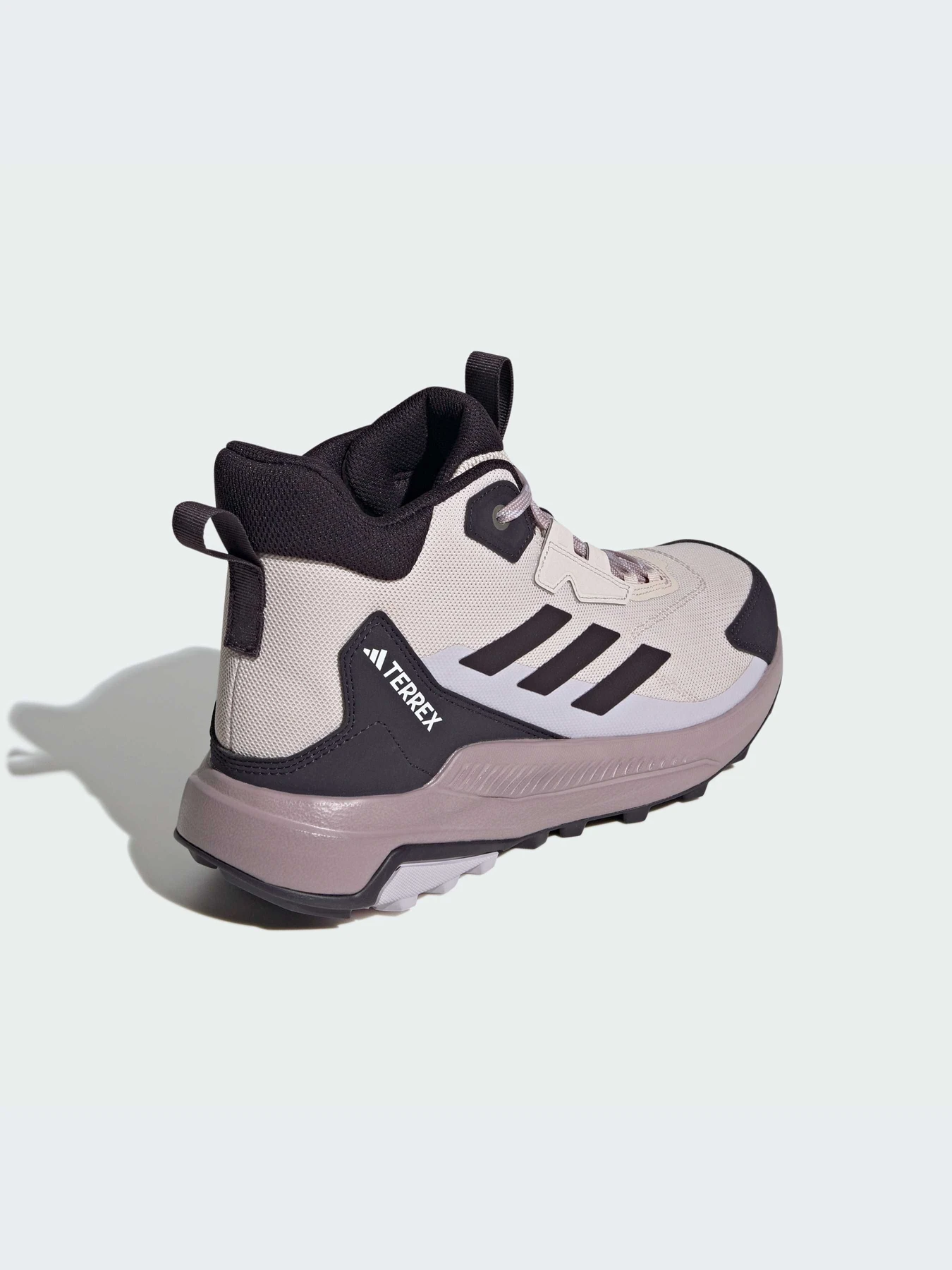 Кроссовки Adidas модель IE3889 Фото