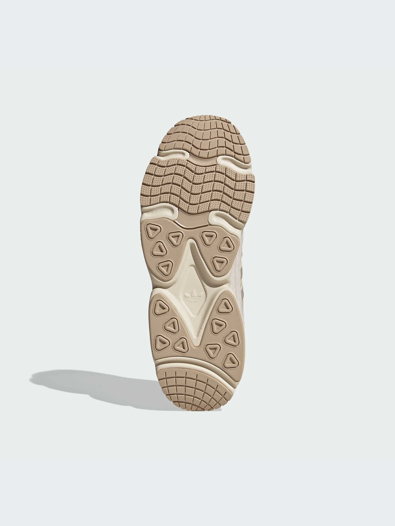 Кроссовки Adidas Ozweego модель IF9597 Кроссовки Adidas Ozweego модель IF9597 Фото