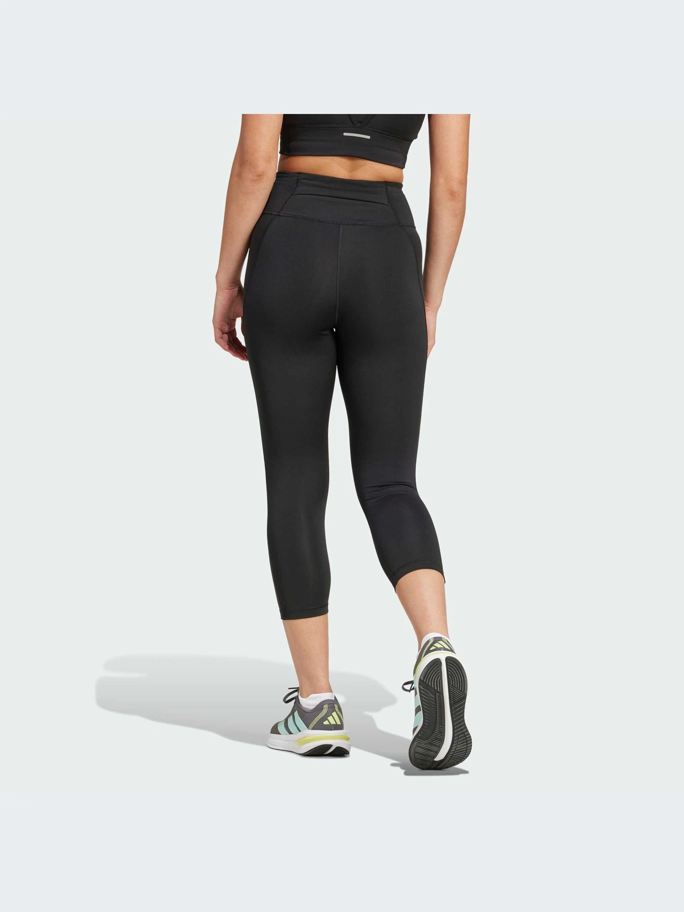 Брюки Adidas модель IS9918 Брюки Adidas модель IS9918 Фото