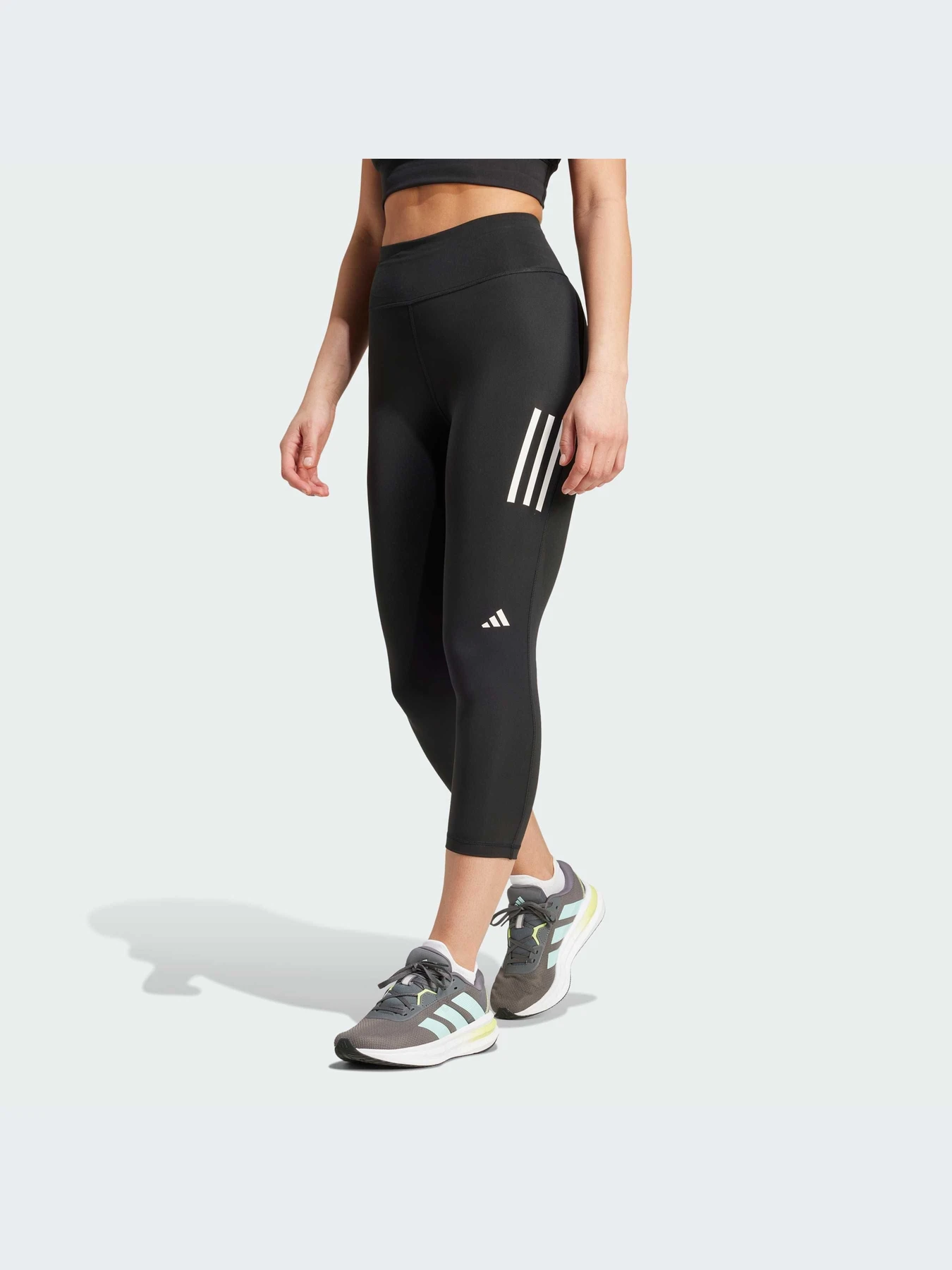 Брюки Adidas модель IS9918 Брюки Adidas модель IS9918 Фото