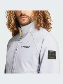 Куртки та дублянки Adidas модель IX7919 Фото