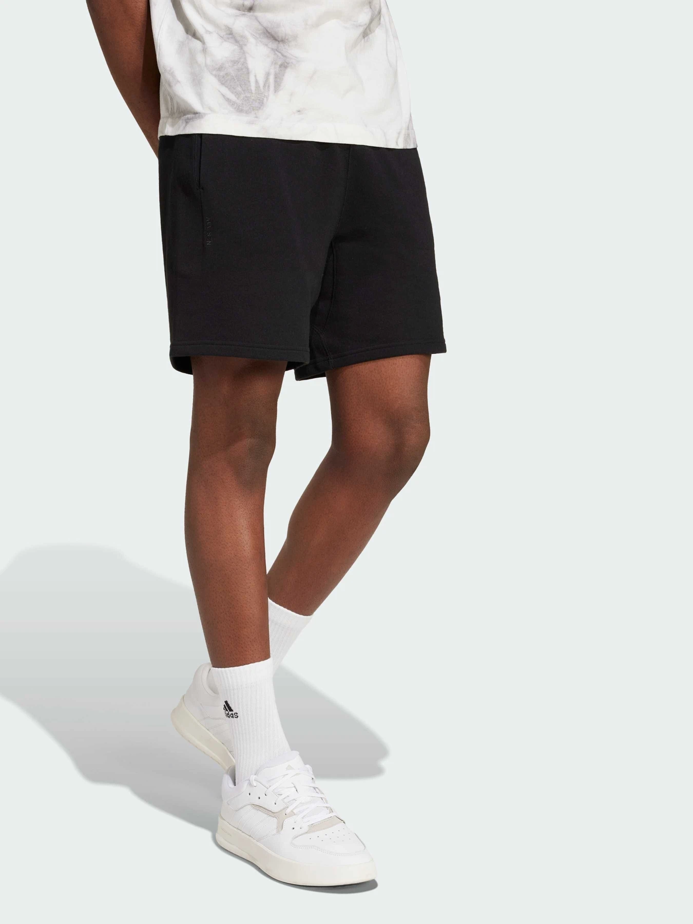 Шорти Adidas модель IX1247 Фото