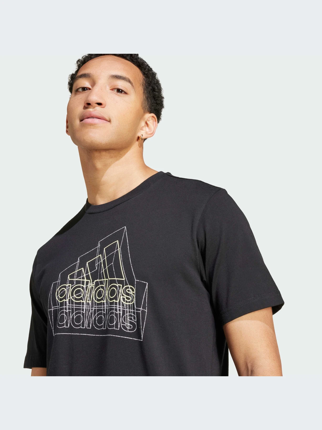 Футболки і поло Adidas модель IW2635 Футболки і поло Adidas модель IW2635 Фото