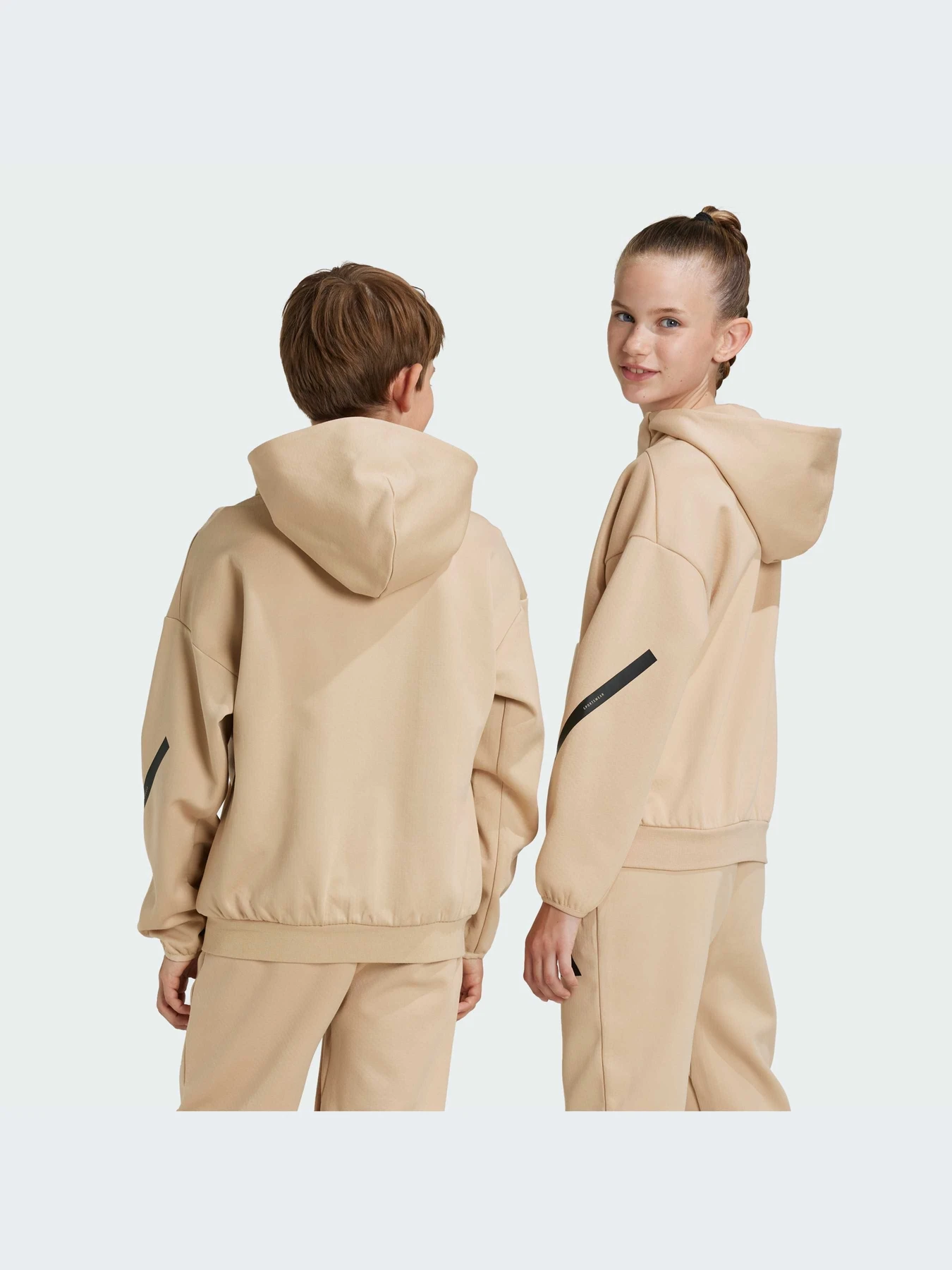 Худи и свитшоты Adidas ZNE модель JF2490 Худи и свитшоты Adidas ZNE модель JF2490 Фото