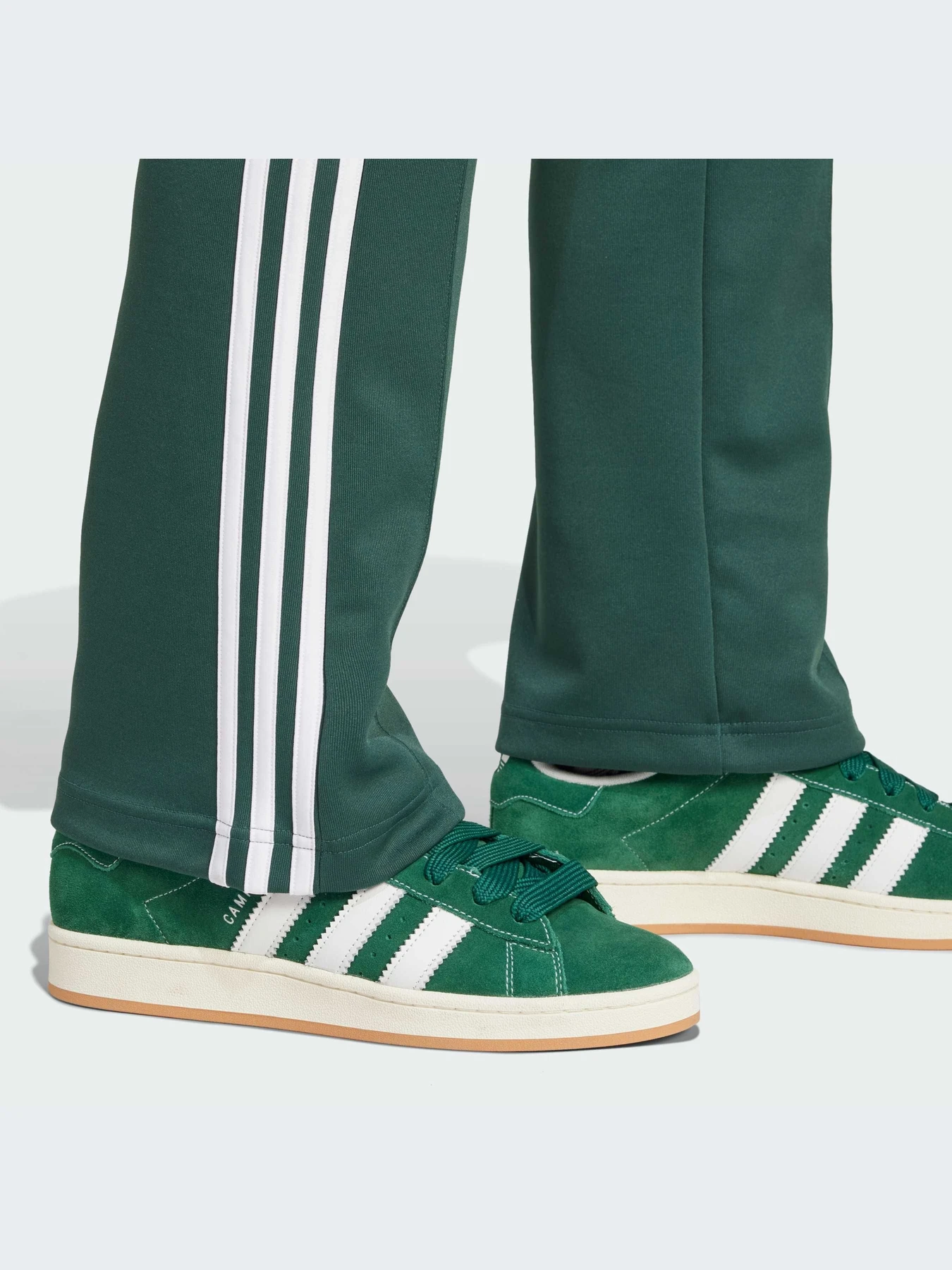 Штани Adidas Adicolor модель IX5224 Штани Adidas Adicolor модель IX5224 Фото