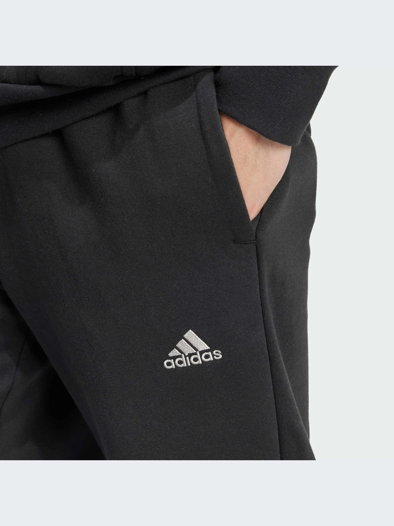Костюмы Adidas модель IY0300 Костюмы Adidas модель IY0300 Фото