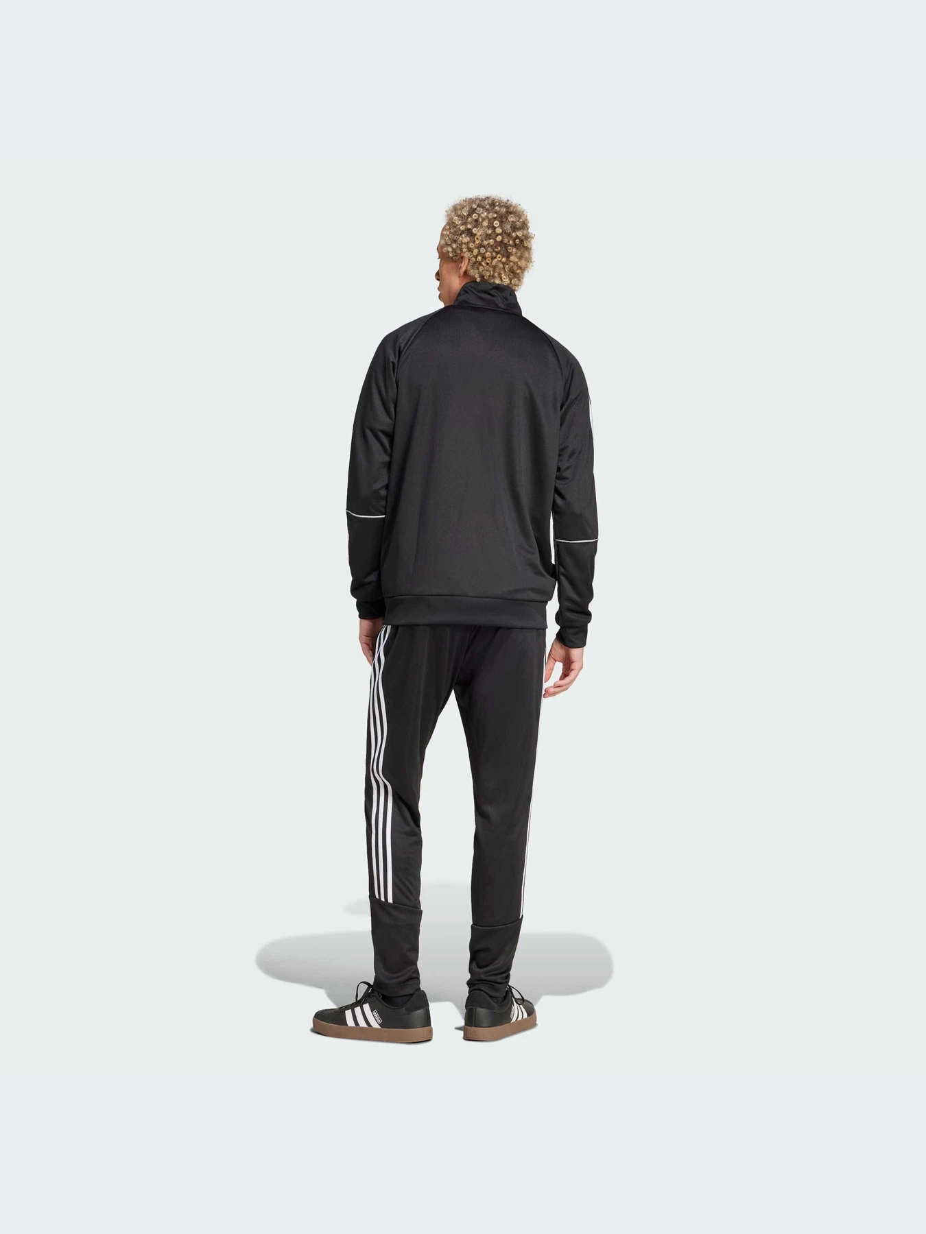 Костюмы Adidas 3 Stripes модель IX1277 Костюмы Adidas 3 Stripes модель IX1277 Фото