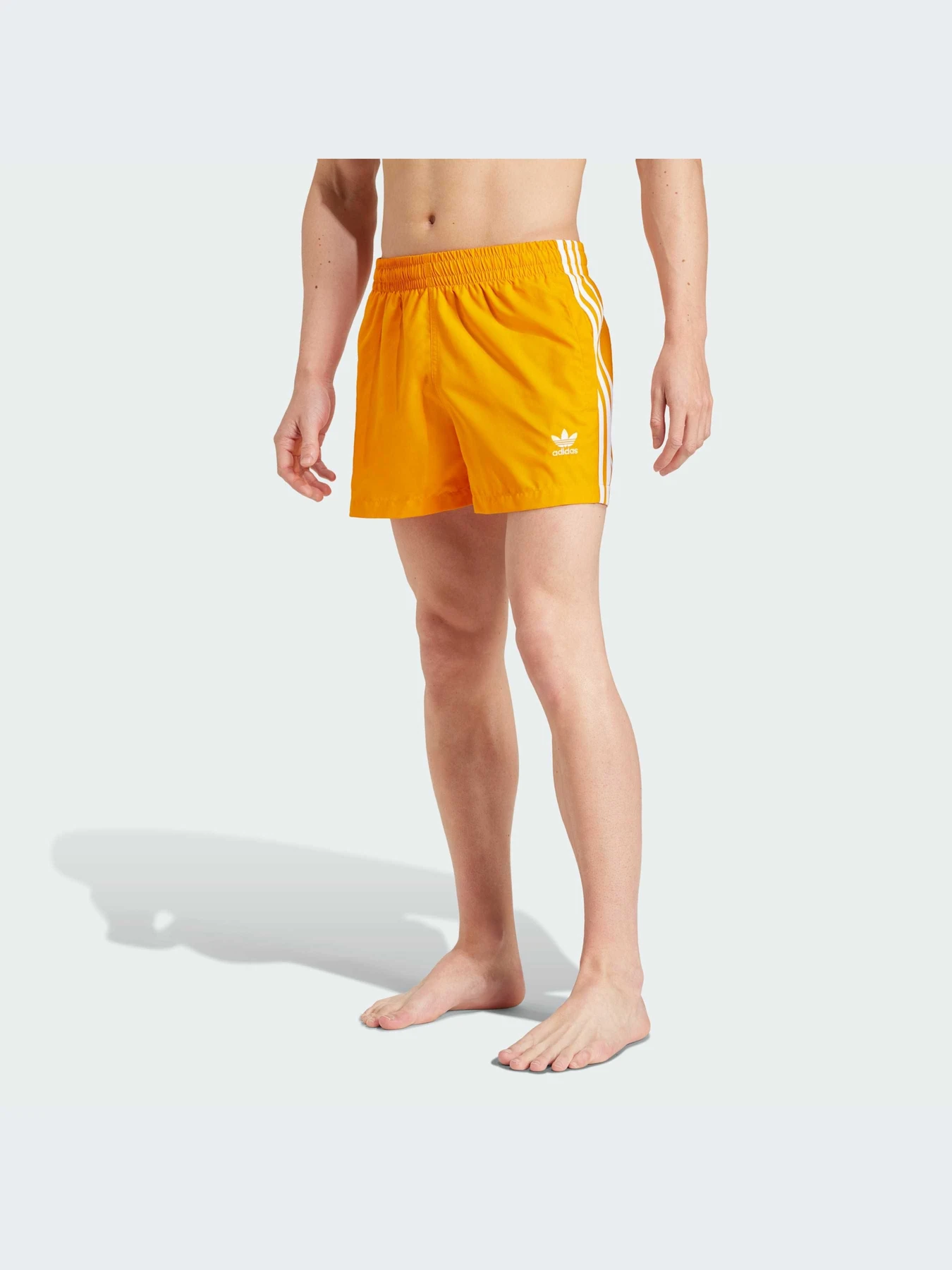 Одяг для пляжу Adidas Adicolor модель IY1555 Одяг для пляжу Adidas Adicolor модель IY1555 Фото