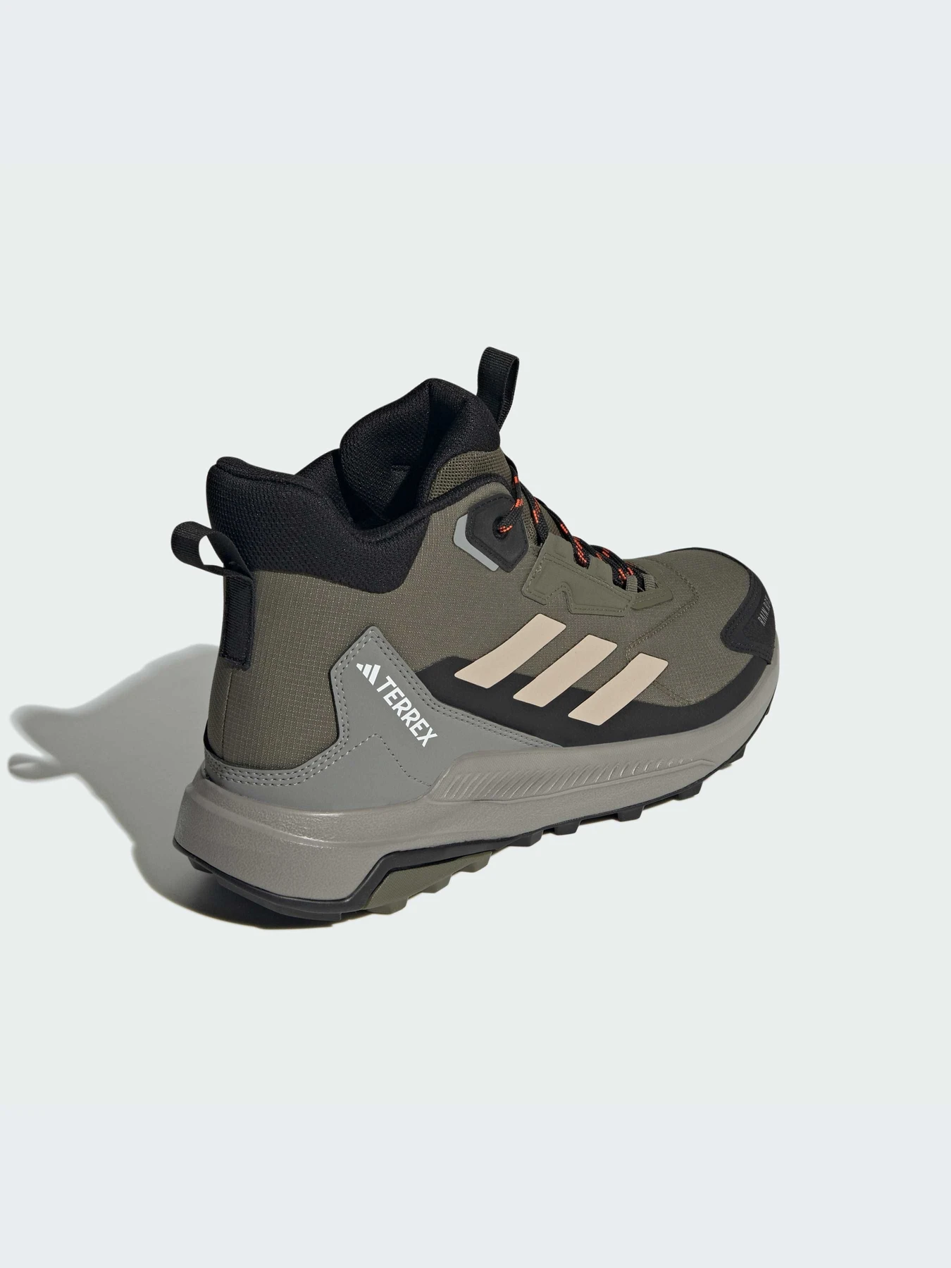 Черевики та чоботи Adidas модель ID0897 Черевики та чоботи Adidas модель ID0897 Фото