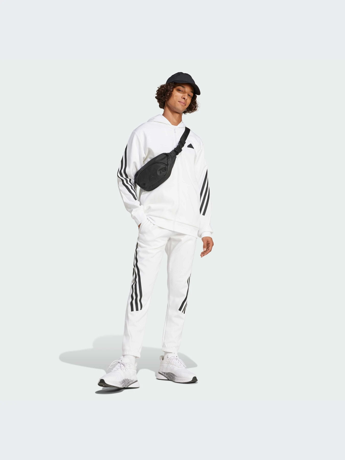 Худи и свитшоты Adidas 3 Stripes модель JJ4158 Фото