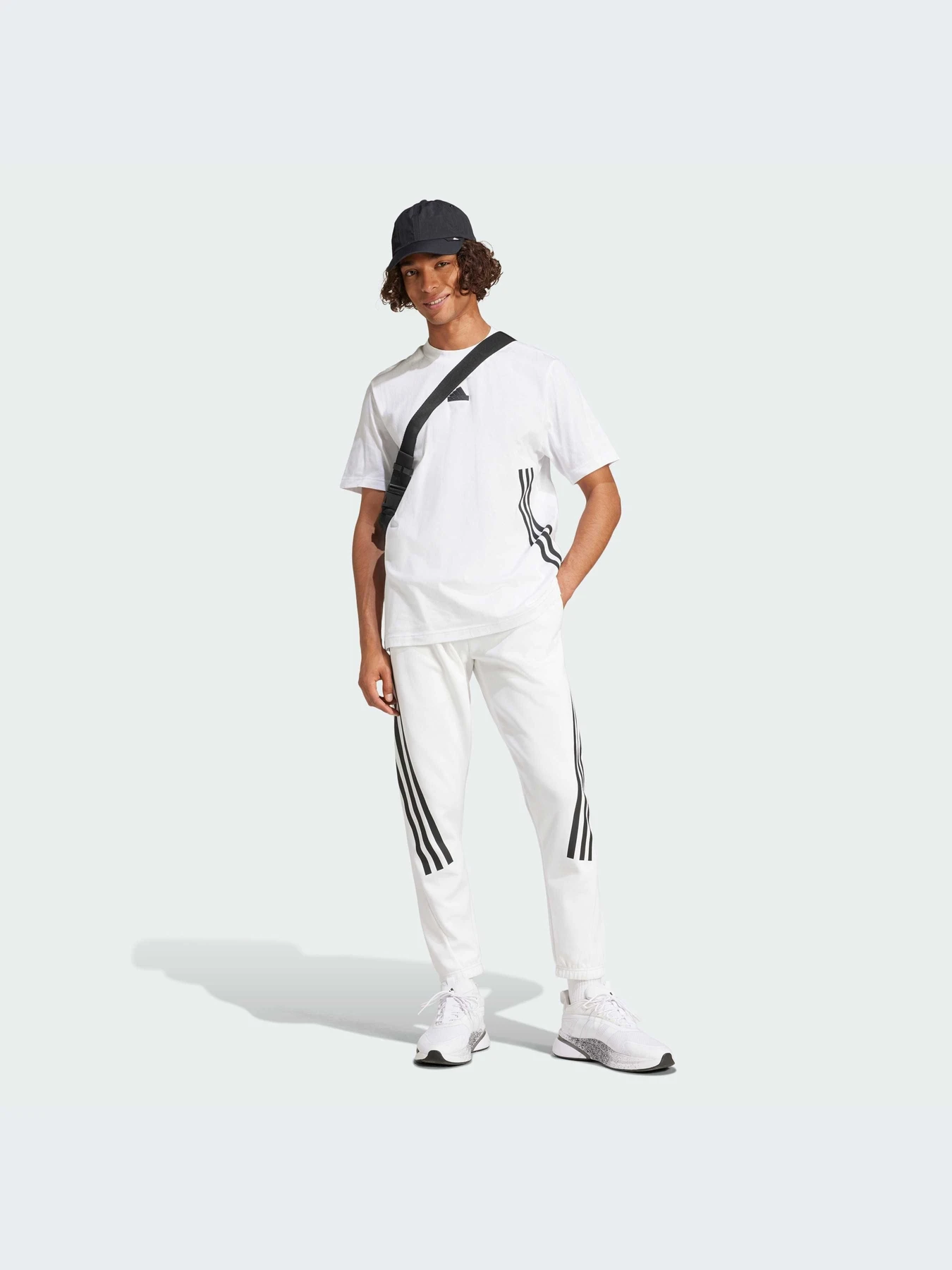 Футболки и поло Adidas модель JJ4159 Футболки и поло Adidas модель JJ4159 Фото