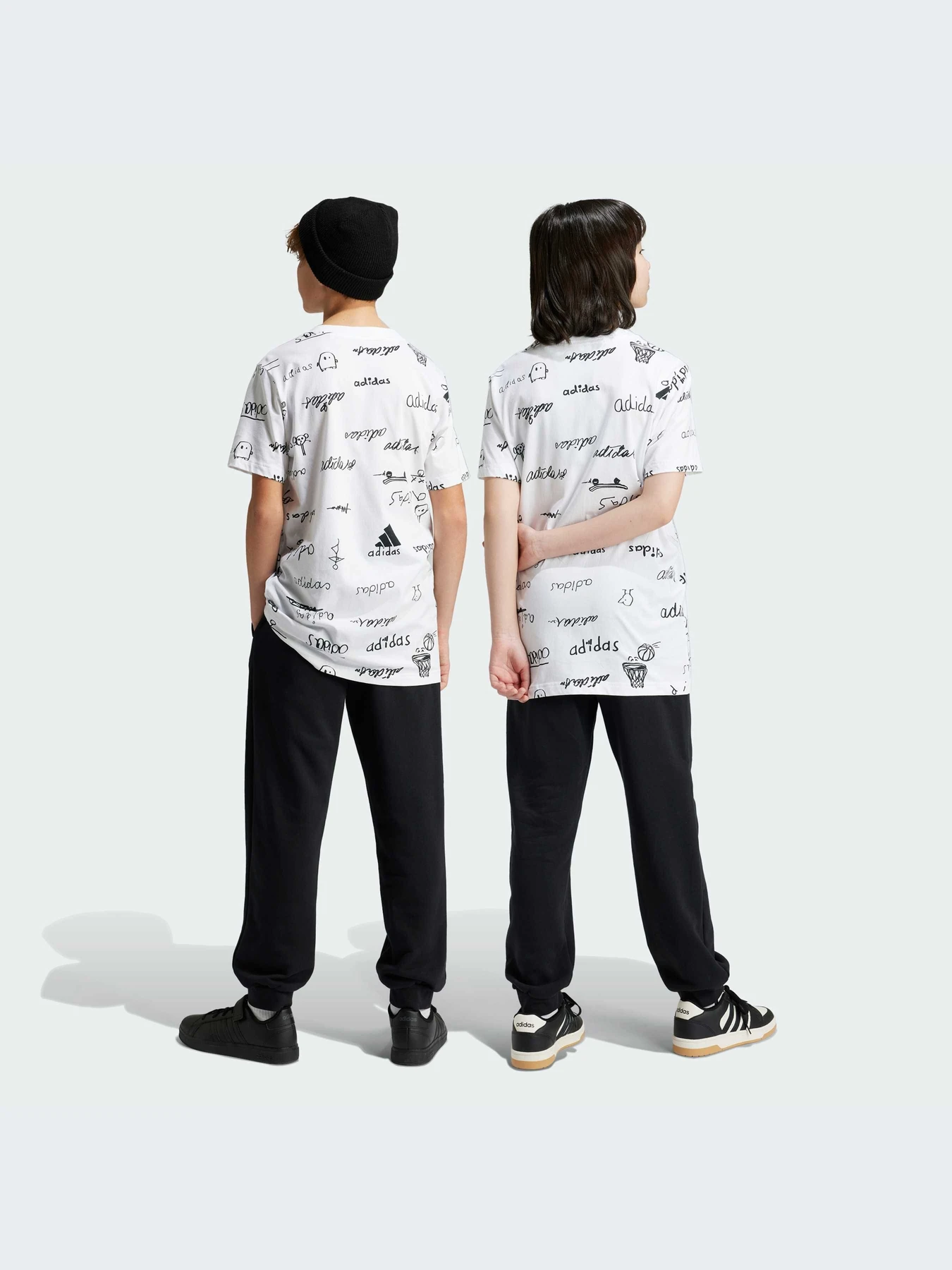 Брюки Adidas модель IV9425 Брюки Adidas модель IV9425 Фото