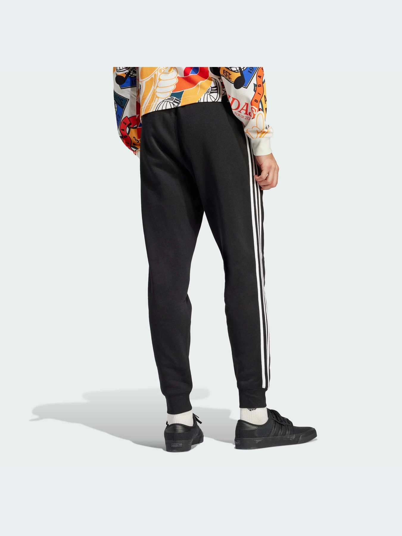 Штани Adidas Adicolor модель IU2353 Штани Adidas Adicolor модель IU2353 Фото
